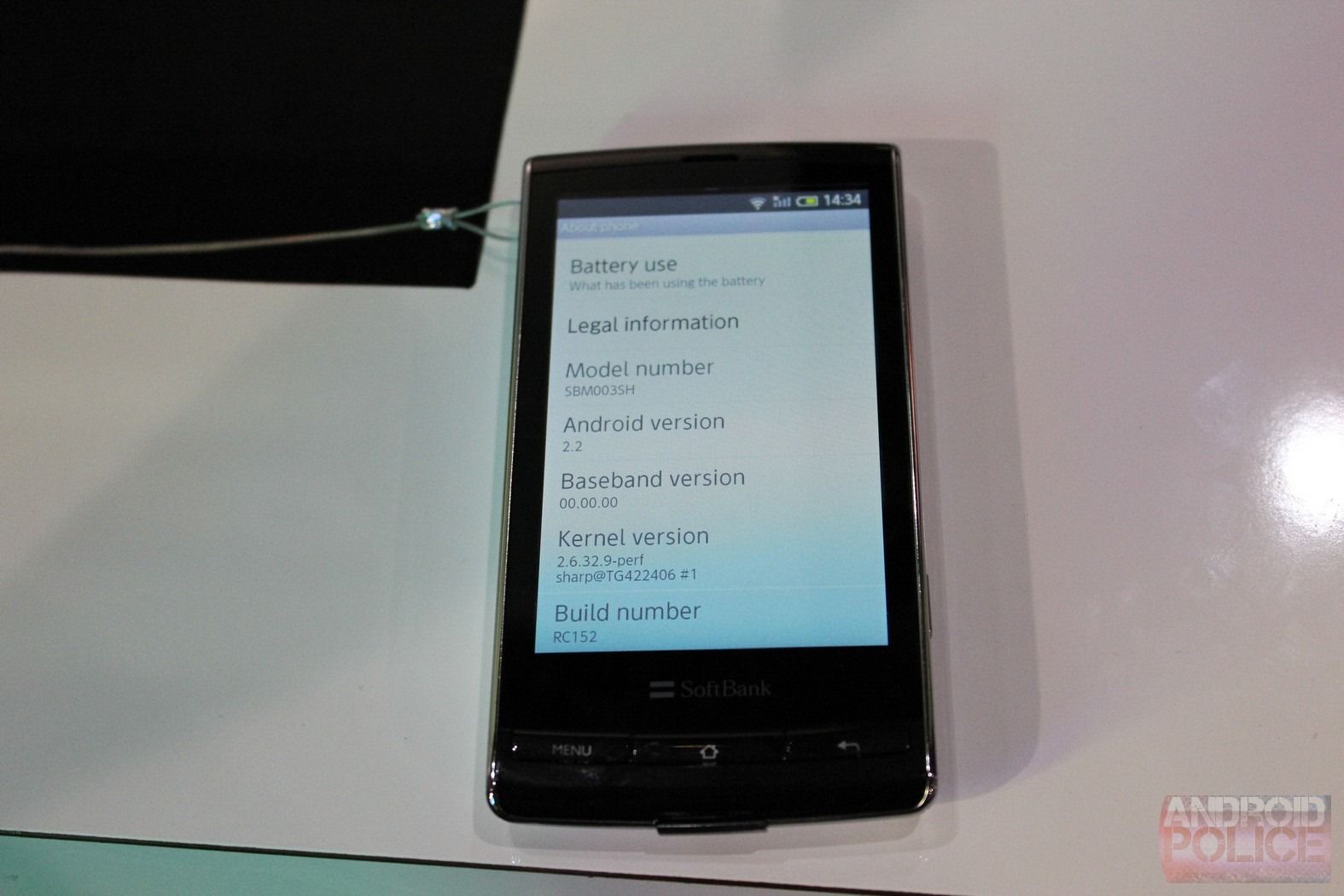 CES 2011: Hands-On With Sharp's Galapagos 003SH Glasses-Free 3D Android ...