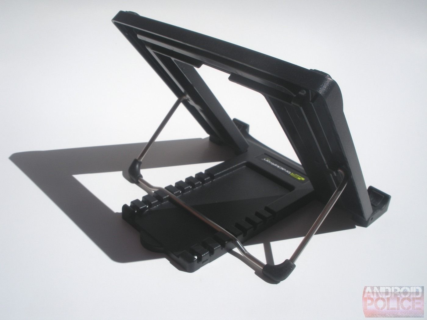 [Review] Bracketron iTilt Tablet Desk Stand A Functional, Practical