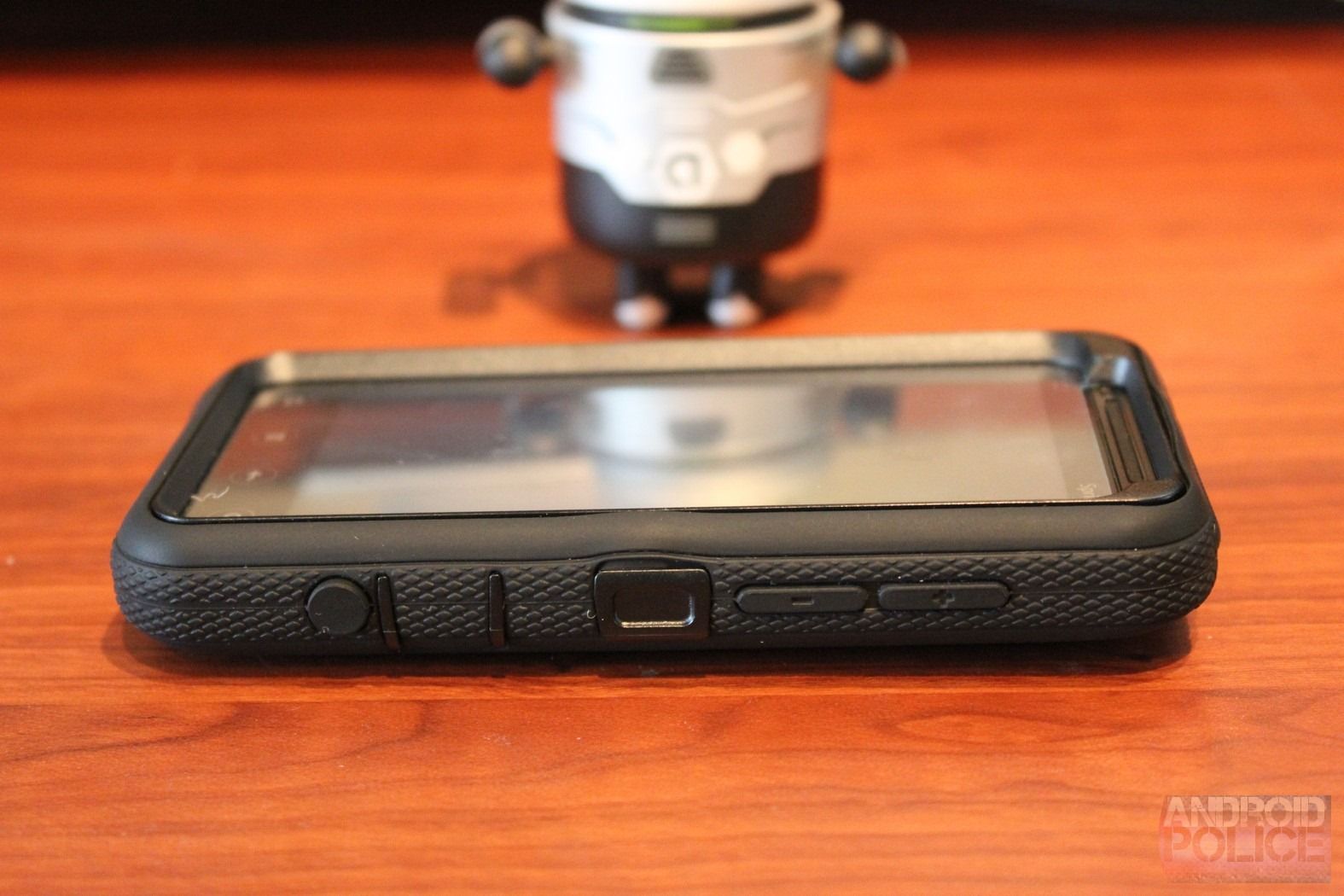 Review And Comparison Of All Three Otterbox Cases For The EVO 3D