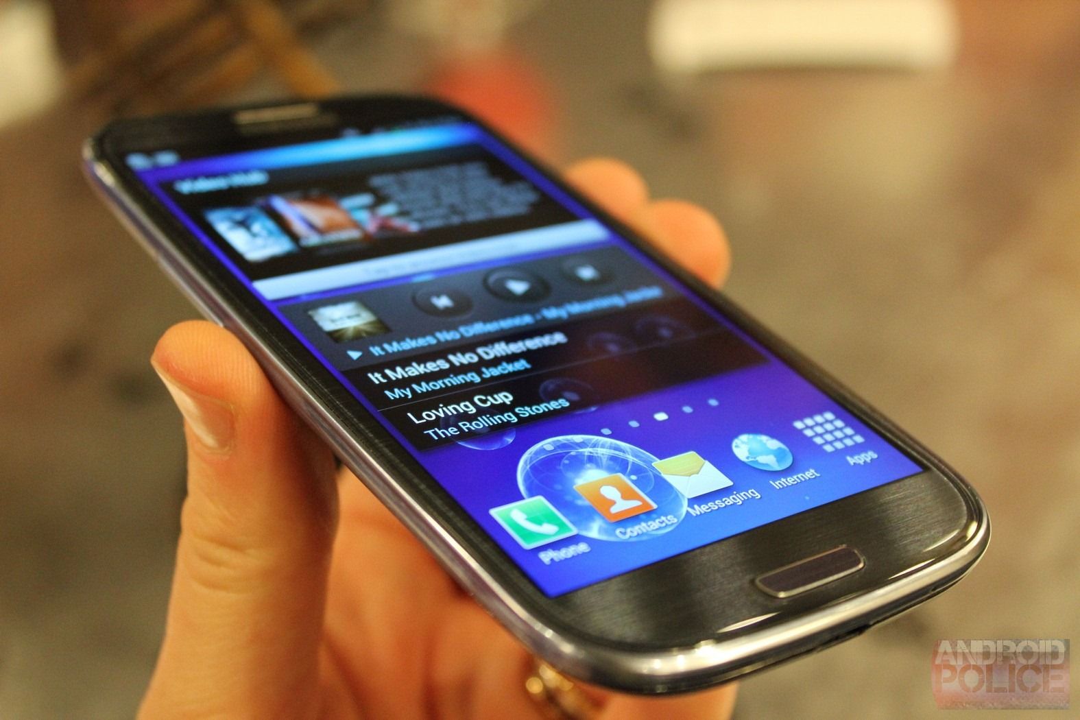 Closer Look And Hands-On With The Samsung Galaxy S III - The Most ...