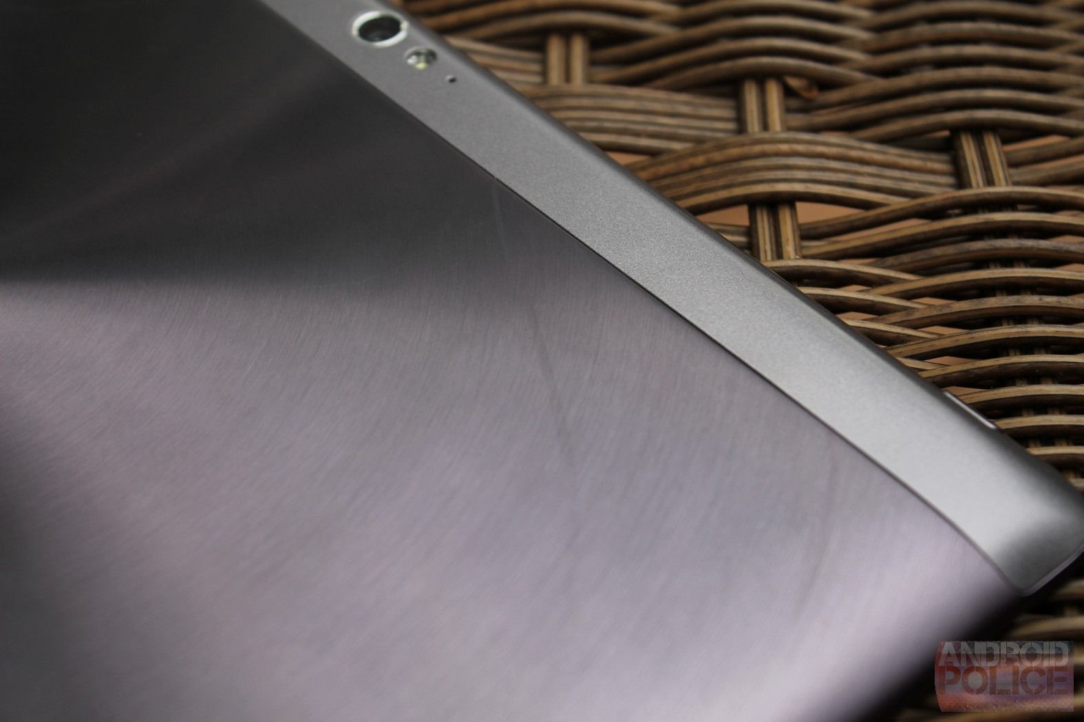 Asus Transformer Pad Infinity (TF700 Wi-Fi) Review: At The Crossroads ...