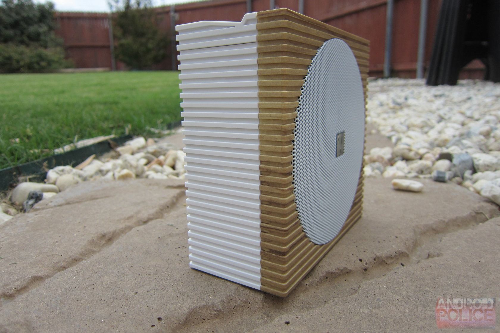 Soundfreaq Sound Spot Review: A Speaker That Looks As Good As It Sounds