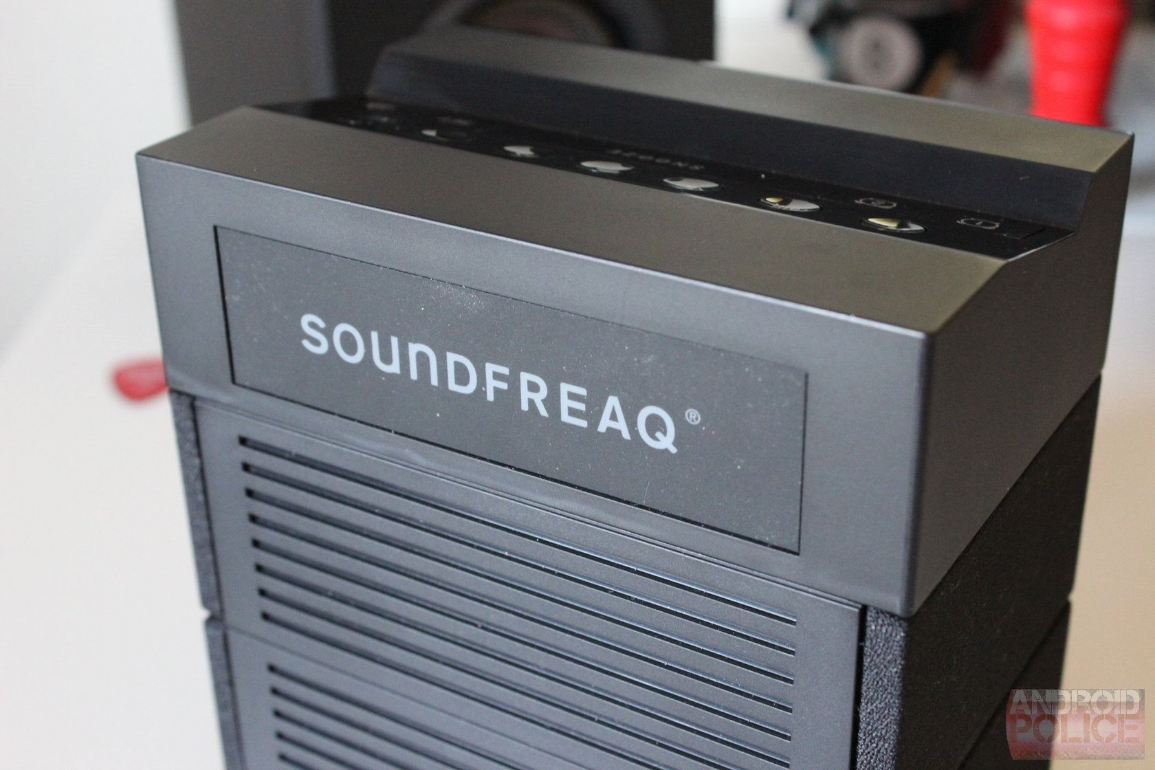 NEU Soundfreaq Sound Rise Radiowecker mit Bluetooth Audio und USB-Ladeanschluss 