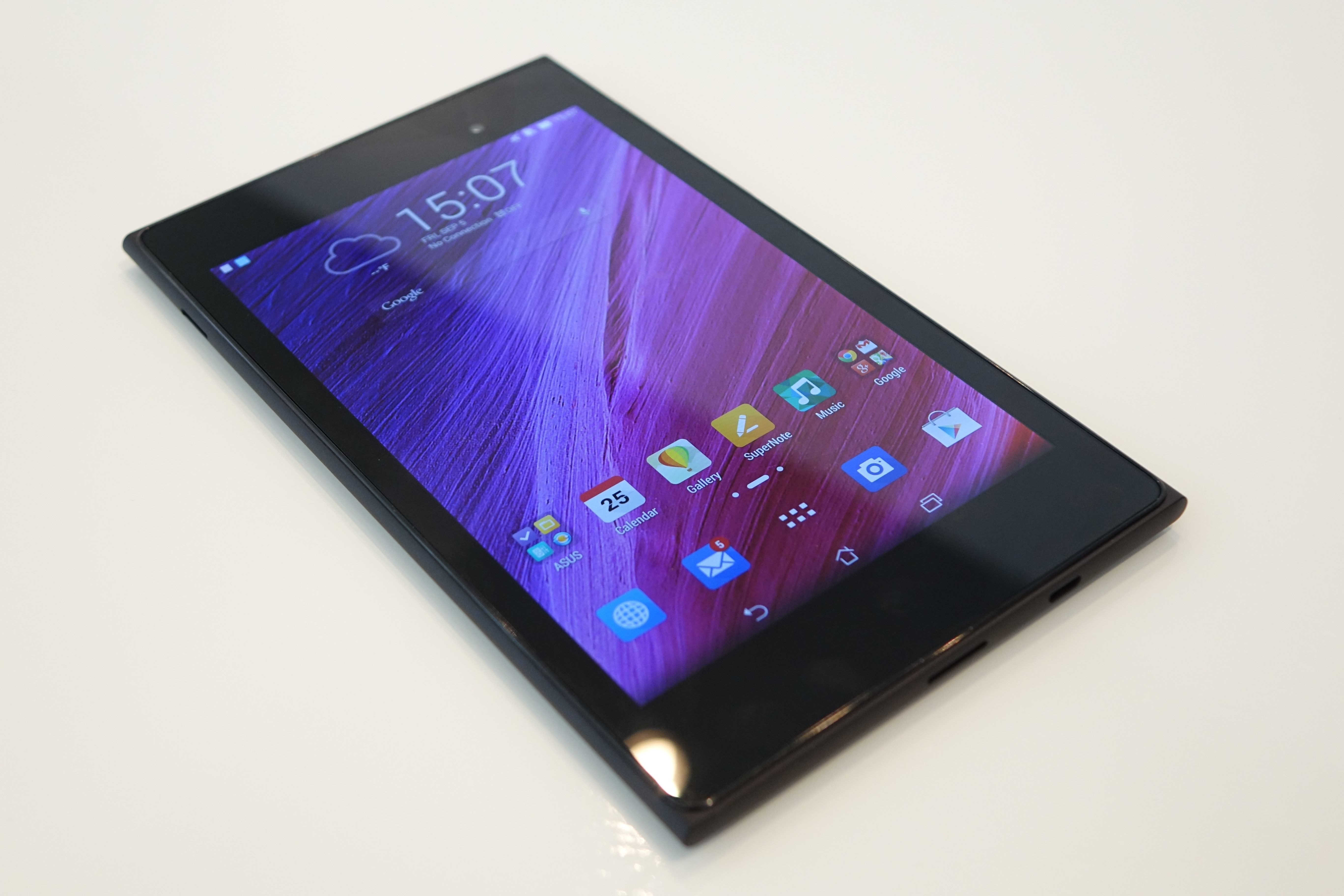 HandsOn With ASUS MeMo Pad 7 LTE Another MidRange Intel Tablet That