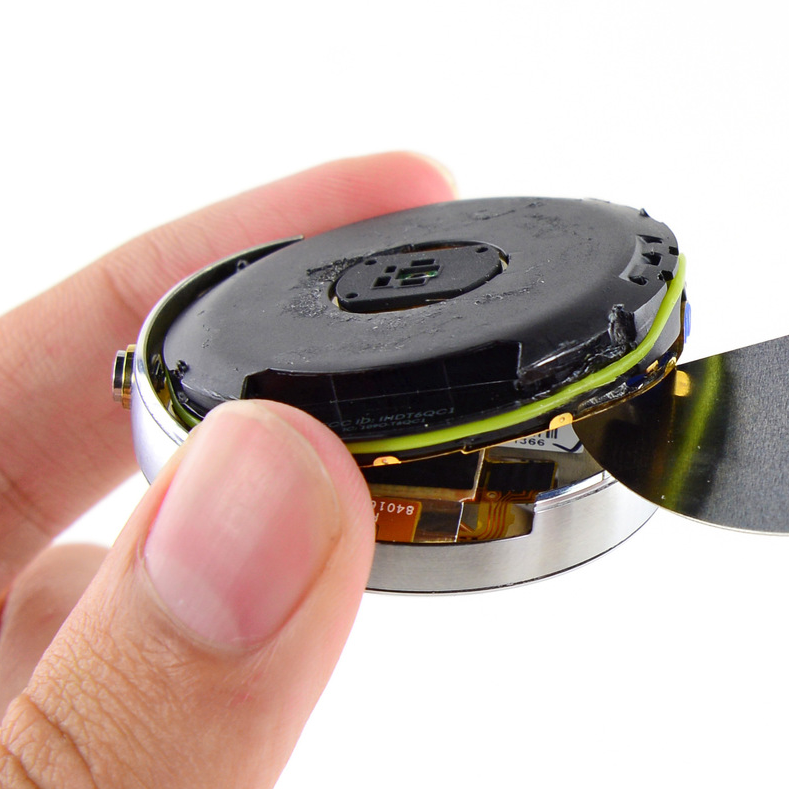iFixit's Teardown Of The Moto 360 Shows Packed Internals And A 20mAh