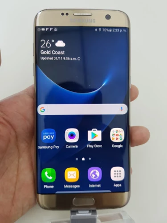 A Samsung demo unit with the new search bar. 