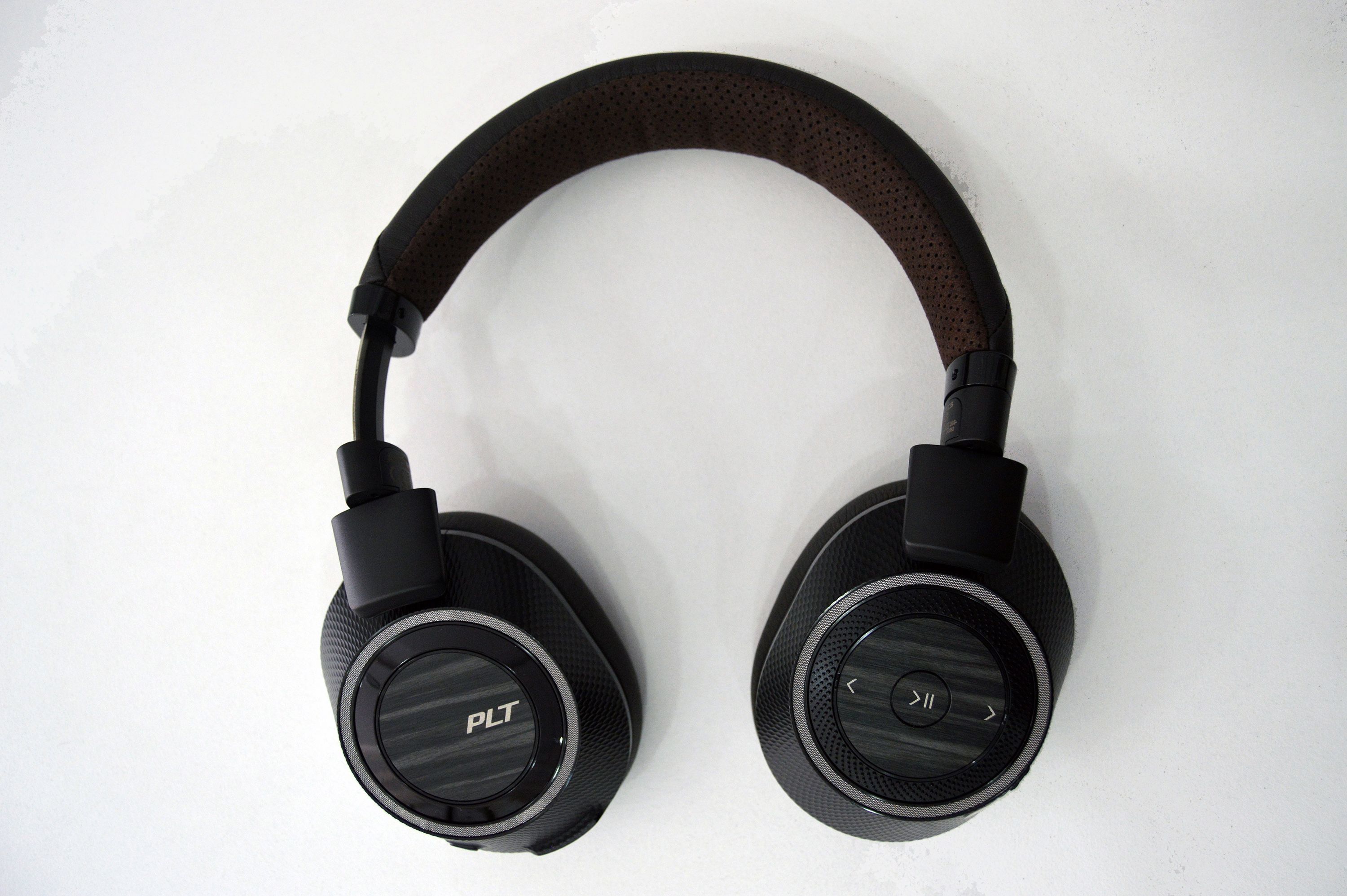 Plantronics BackBeat Pro 2 review The most bang for the buck wireless noise canceling headphones
