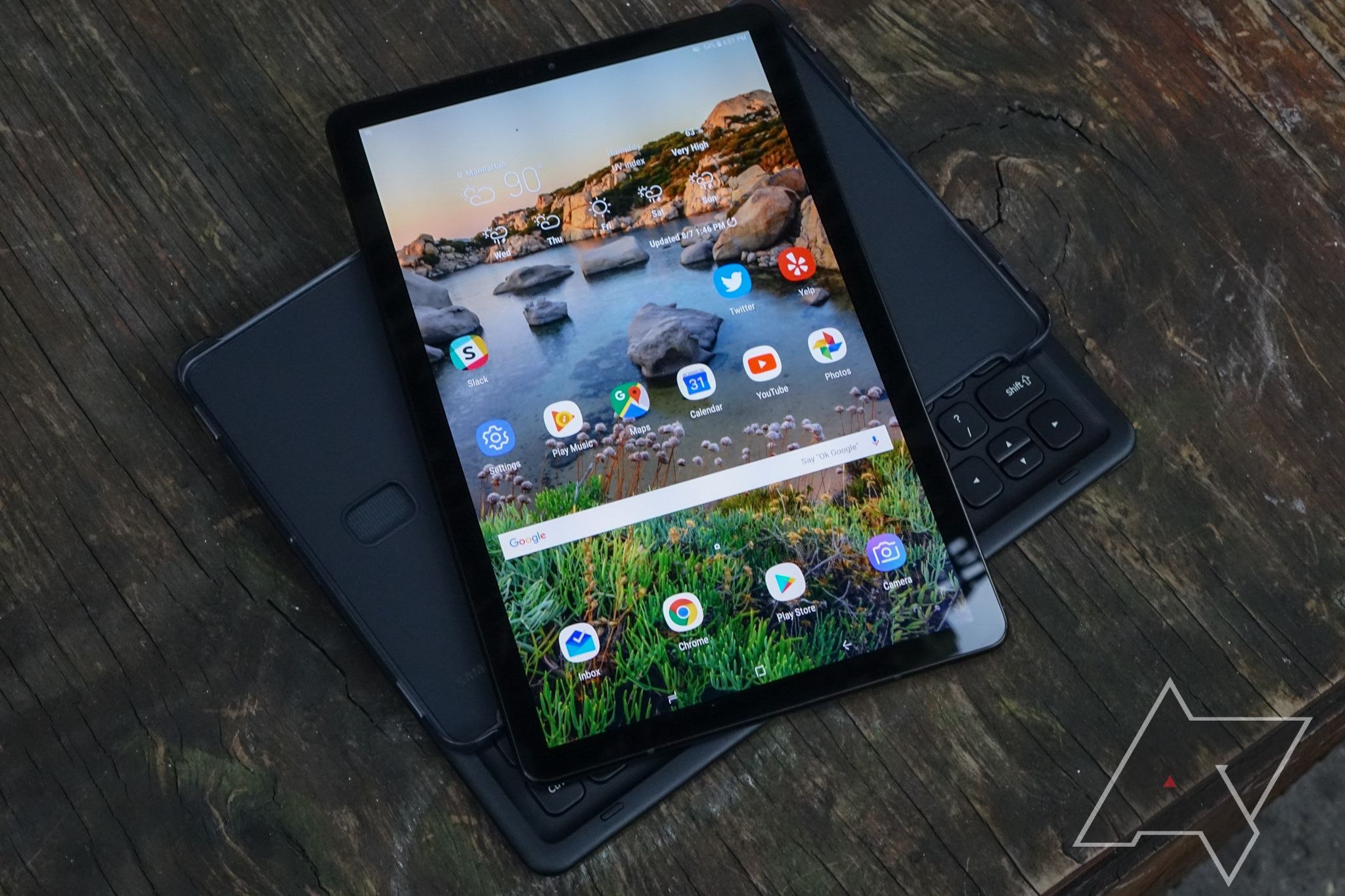 Galaxy Tab S4 An overpriced that also a horrible