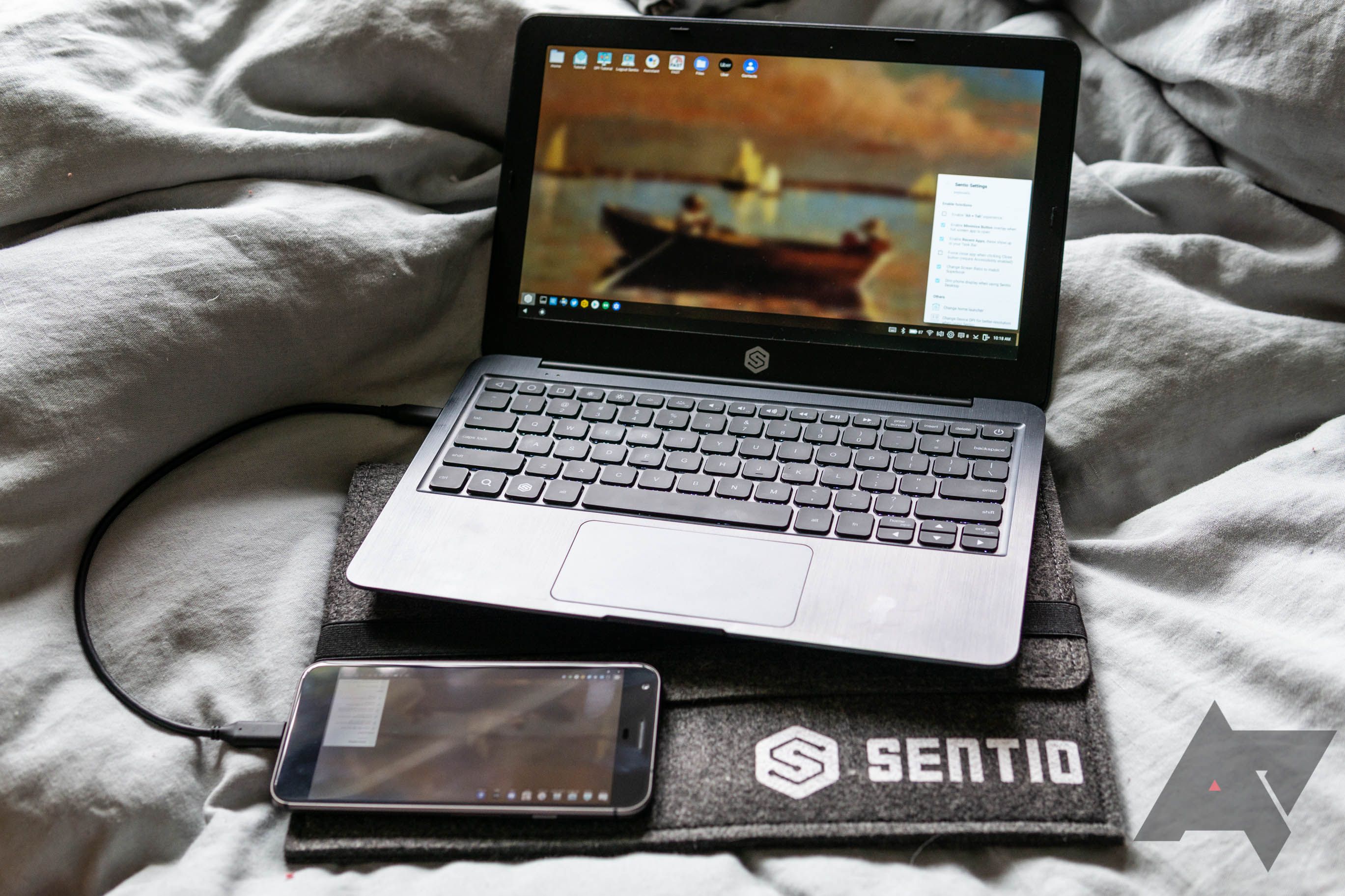 Superbook review: Turning the dream of a laptop-phone into a nightmare