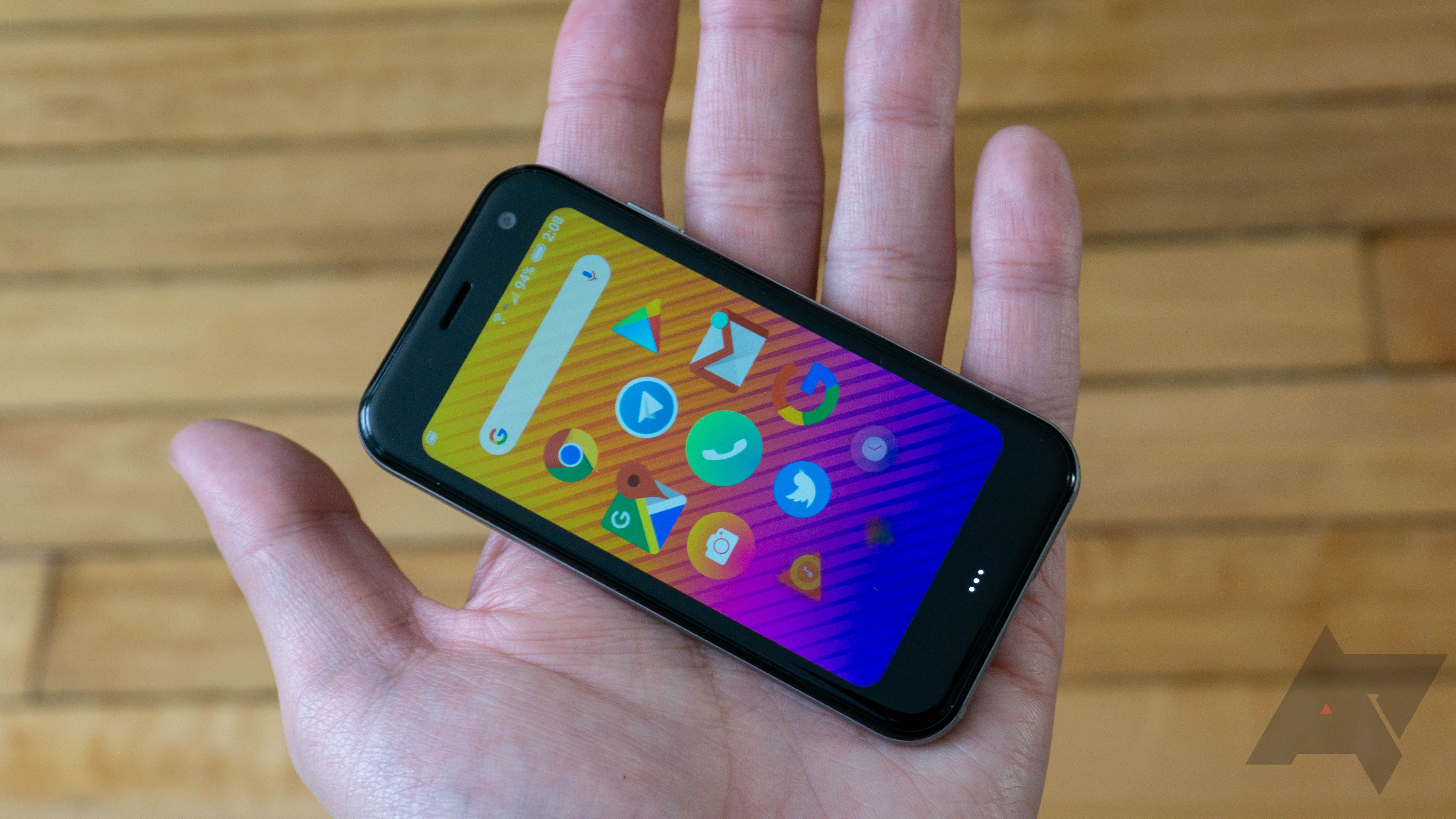 Palm Phone review: A tiny tragedy