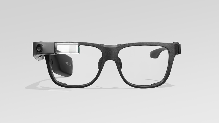 Google Glass render showing fron of device clipped to glasses