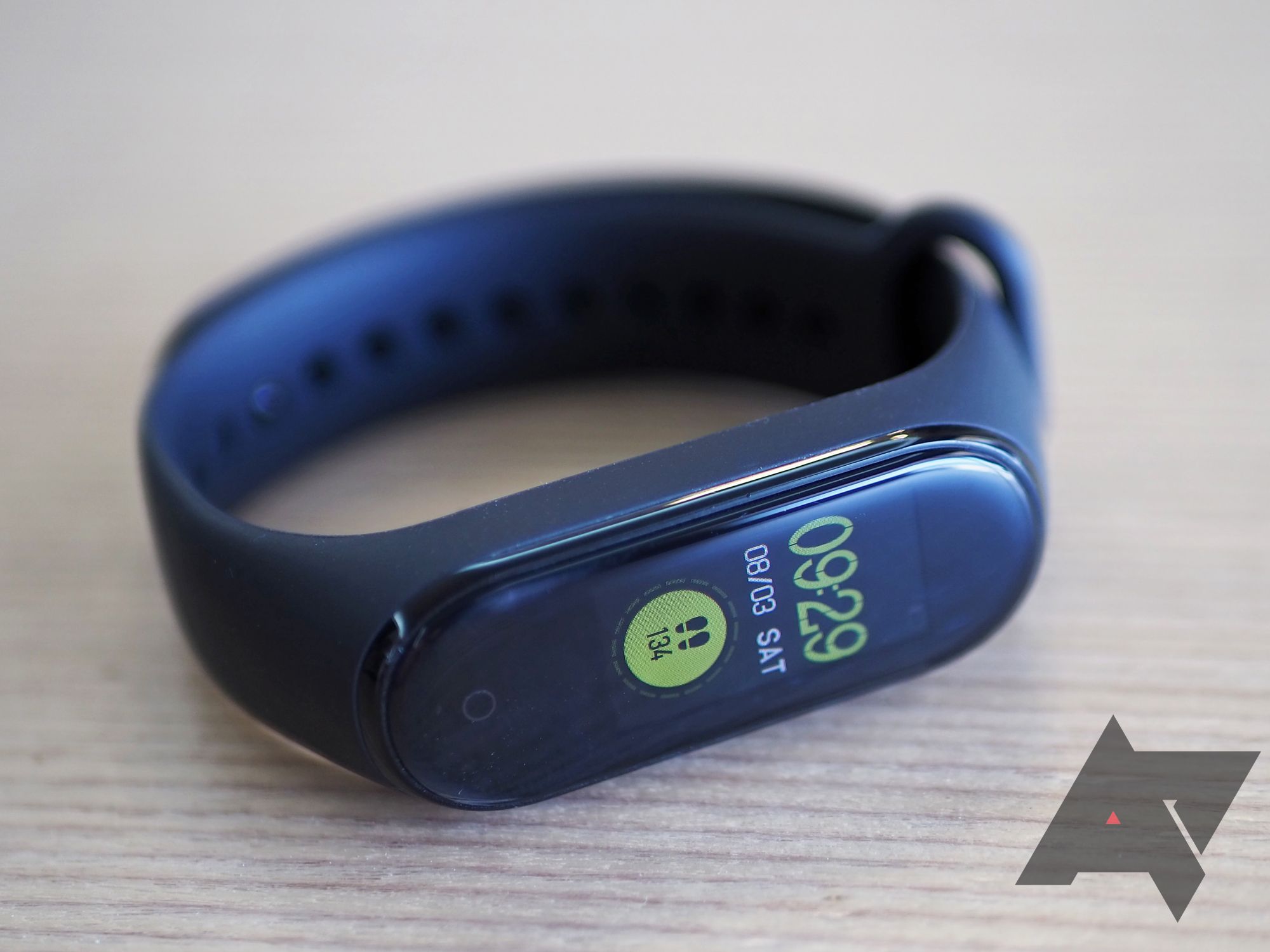 Xiaomi Mi Band 4 Review: Fitness tracking done right again