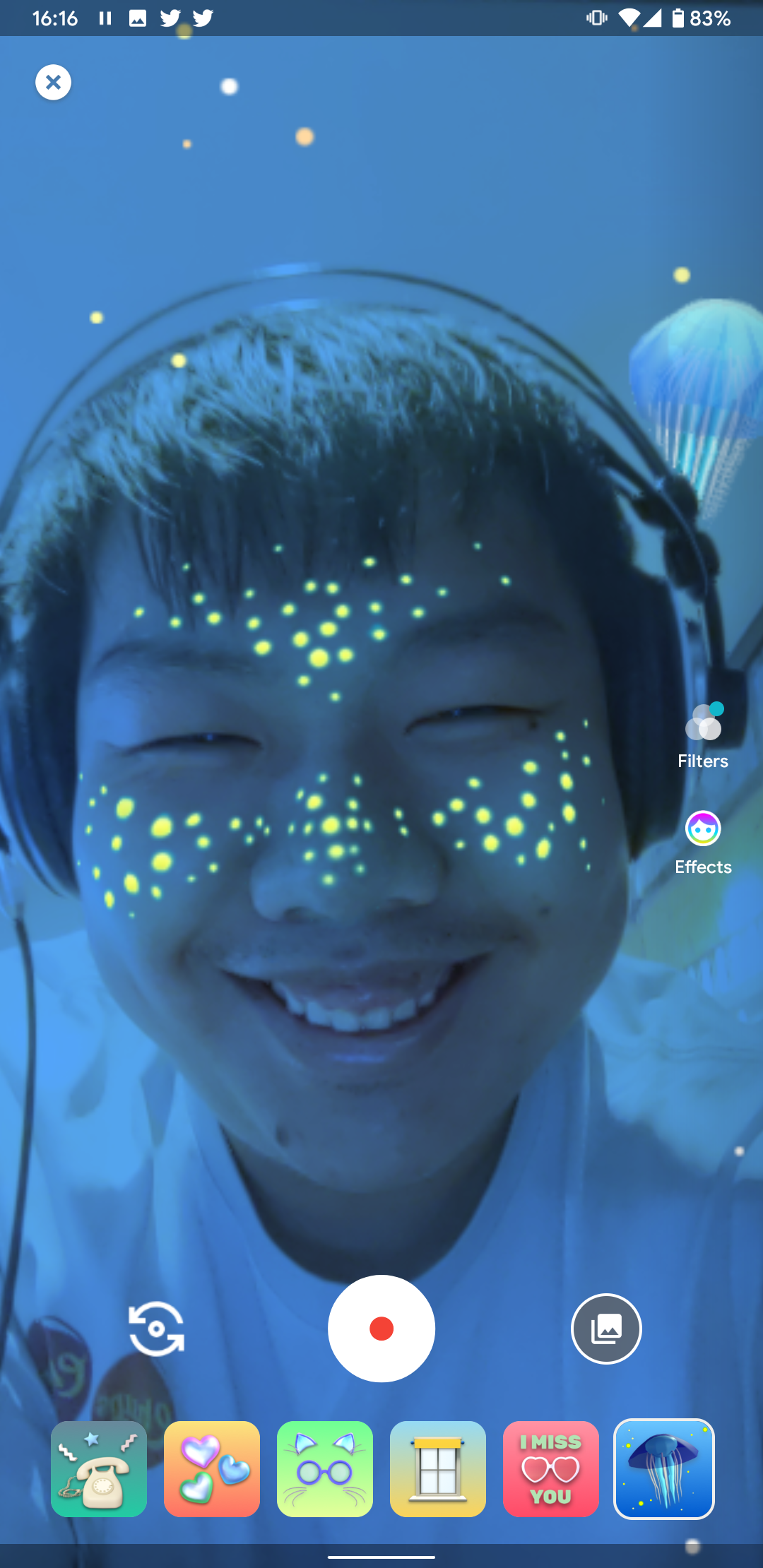 Google Duo's new filters and effects let you a purple cat