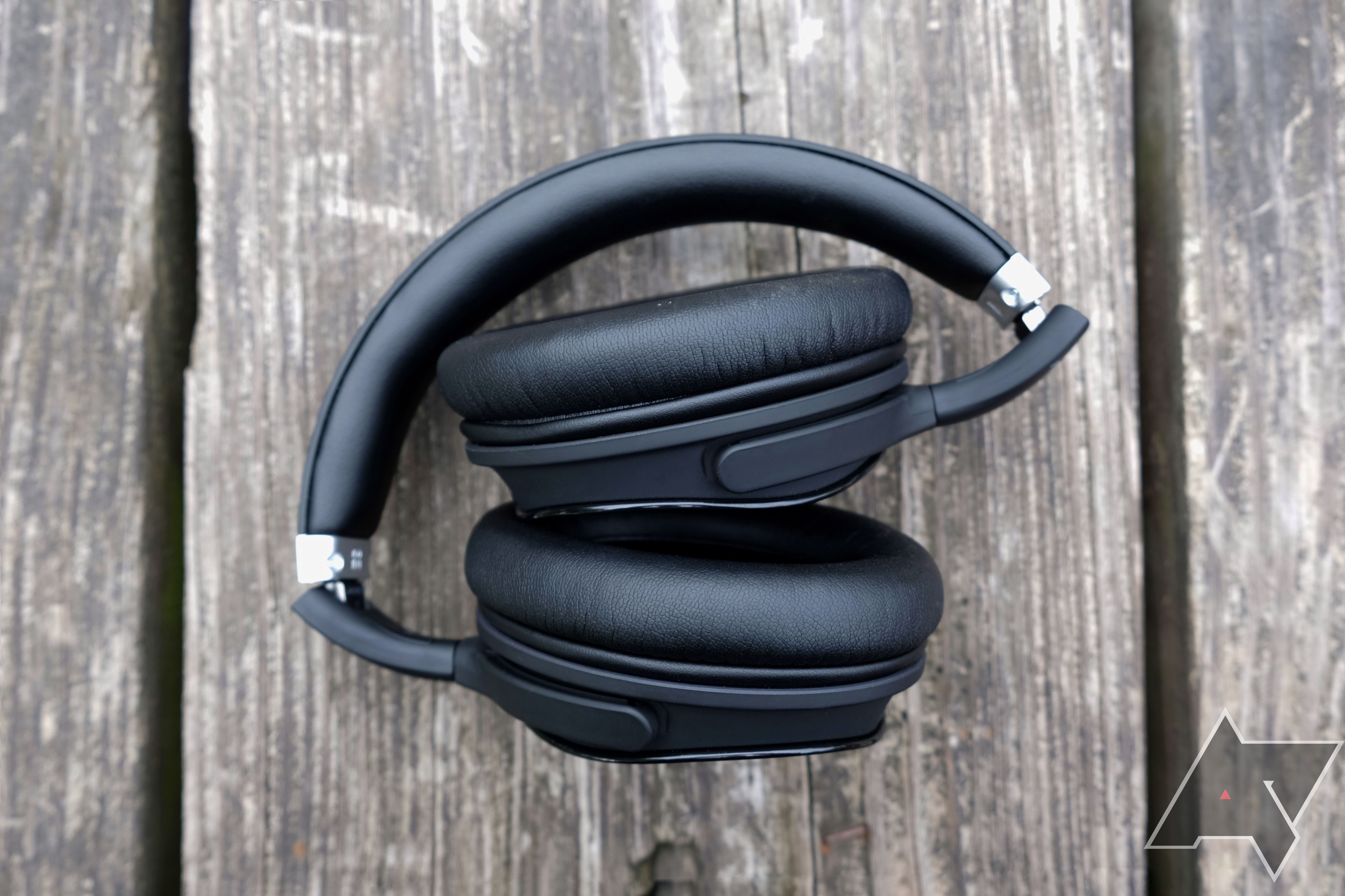 Mpow s H5 noise canceling headphones get the job done for 50 bucks