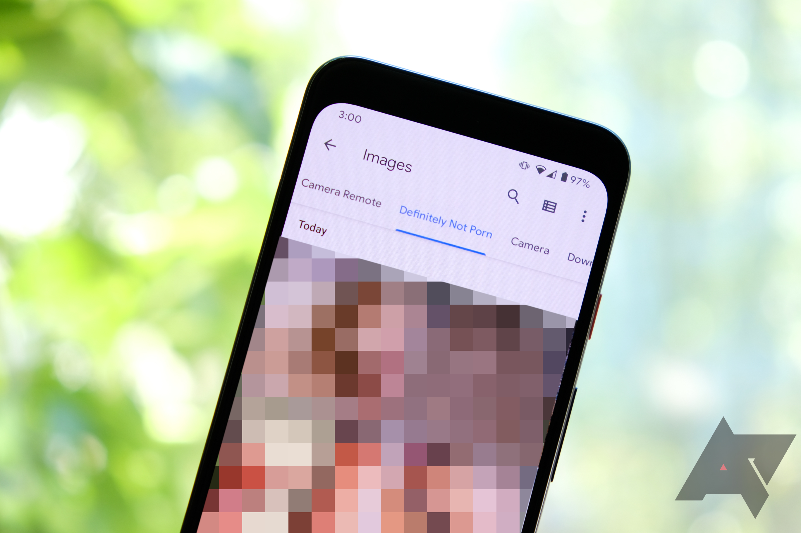 2738px x 1825px - Files by Google is getting a porn folder