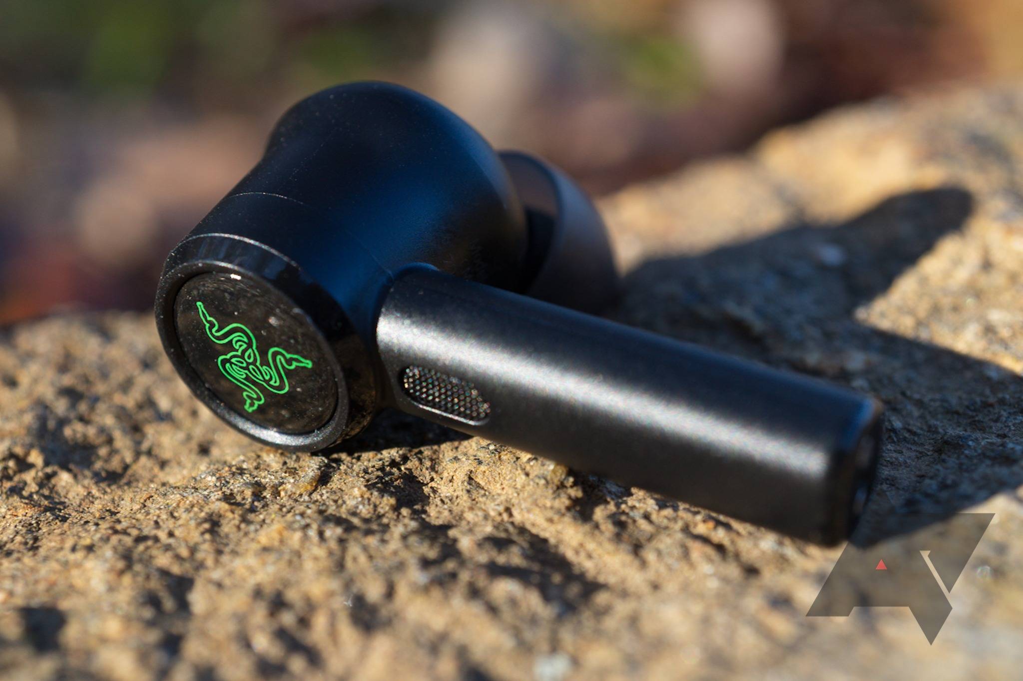 Razer Hammerhead True Wireless Pro Review Not Enough Bang For Your 0 Bucks