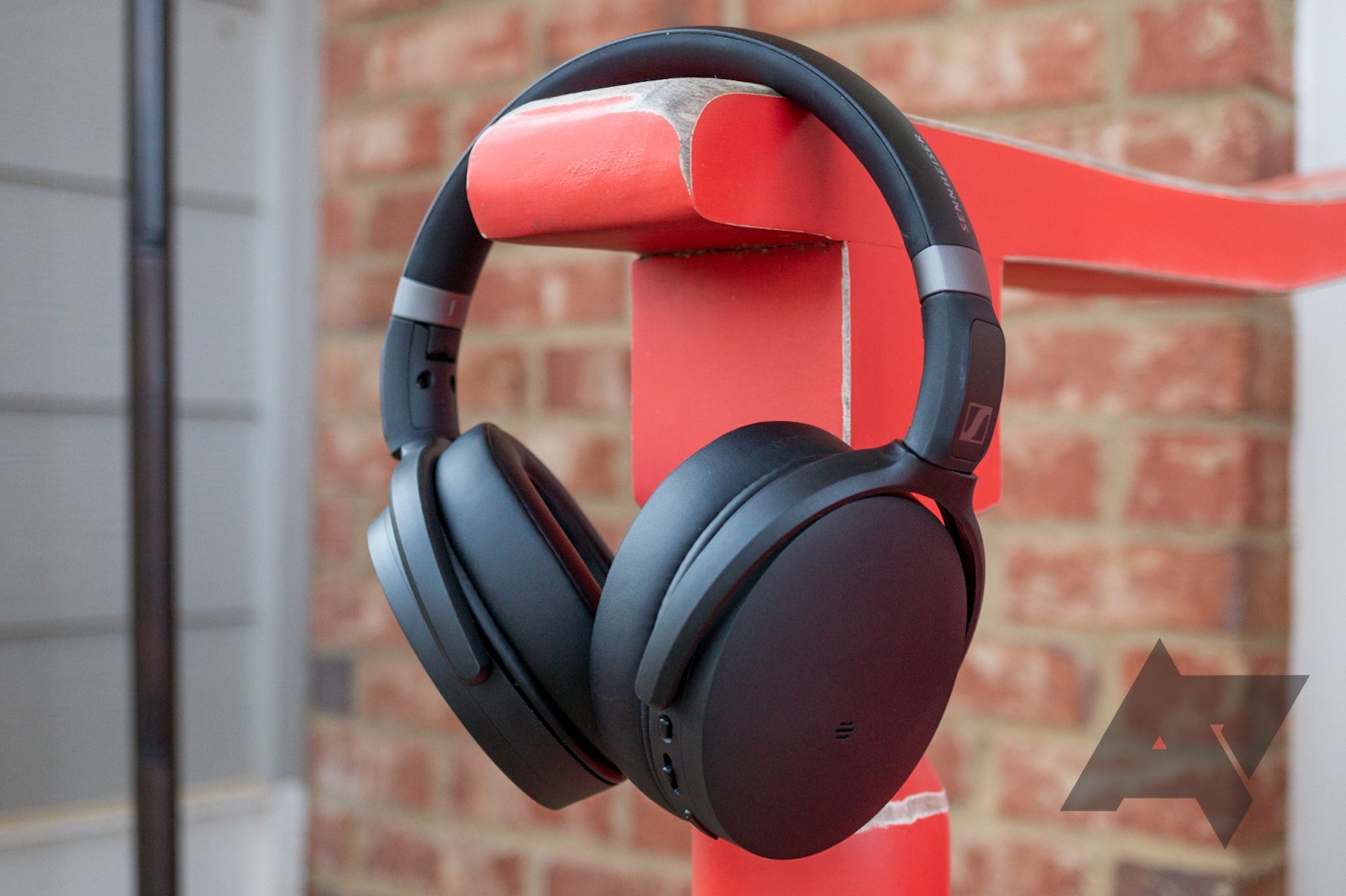 Sennheiser HD 450BT headphone review: Clean sound and design - Gearbrain