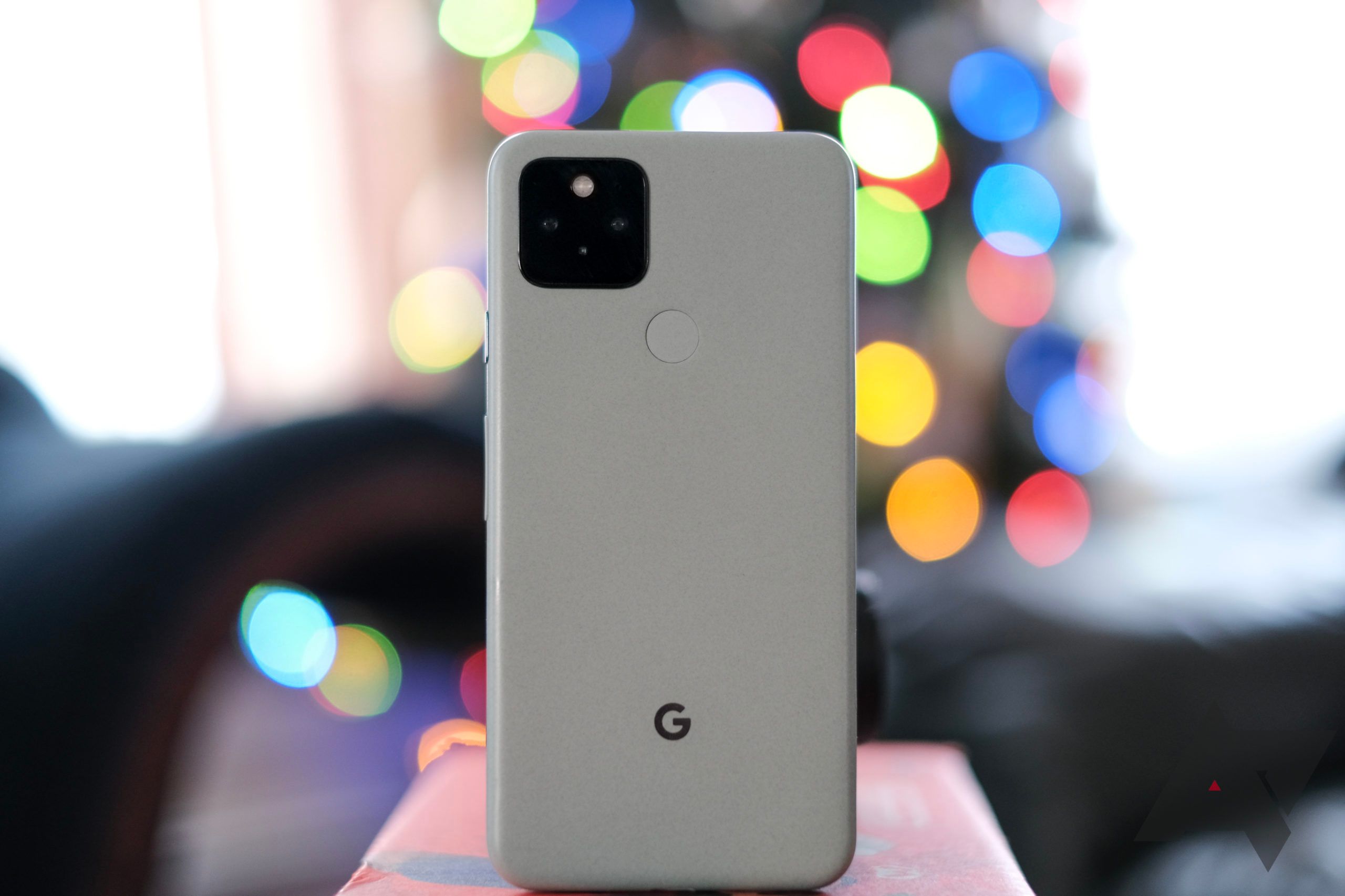 A wild Pixel 5 and Pixel 4a (5G) update appears