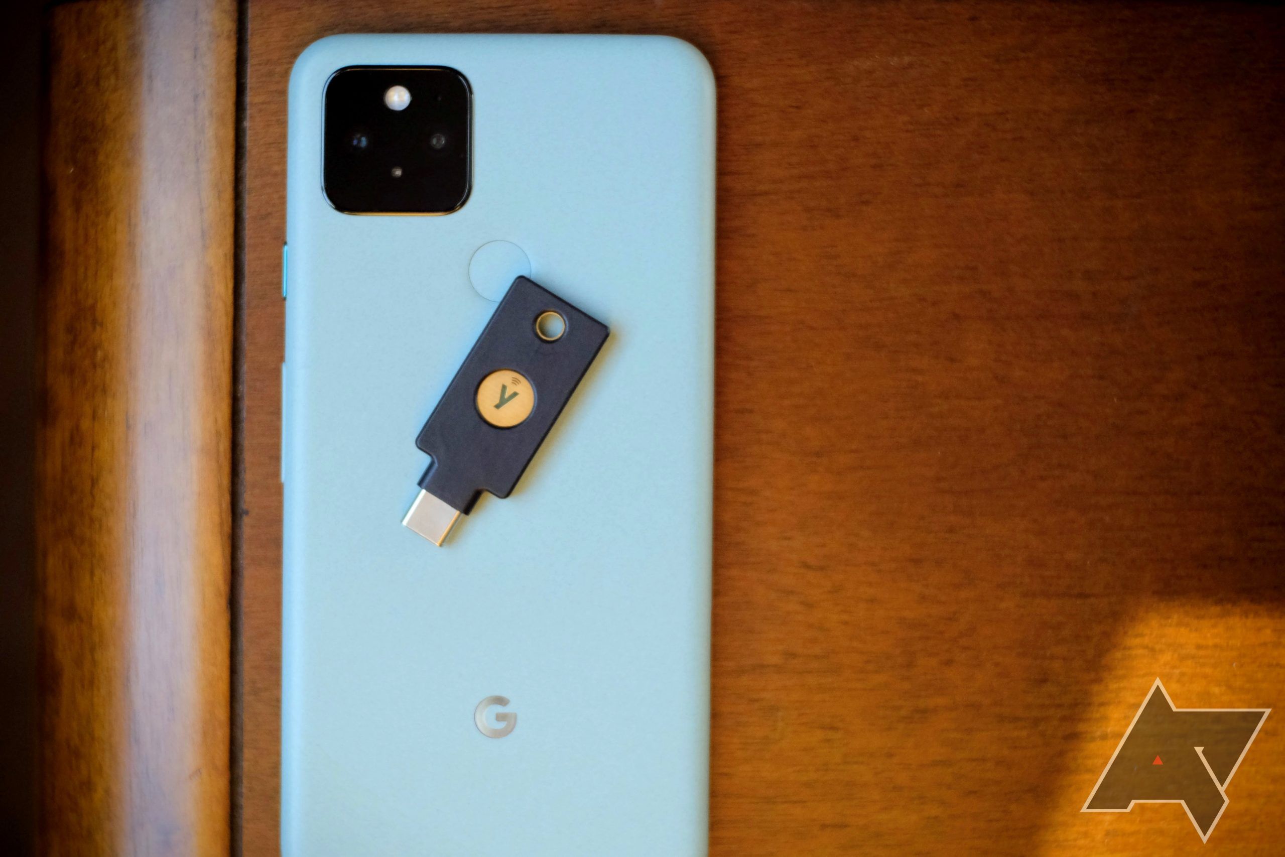 Review of 'YubiKey 5C NFC', a physical security key equipped with USB  Type-C and NFC that can be used on both smartphones and PCs - GIGAZINE