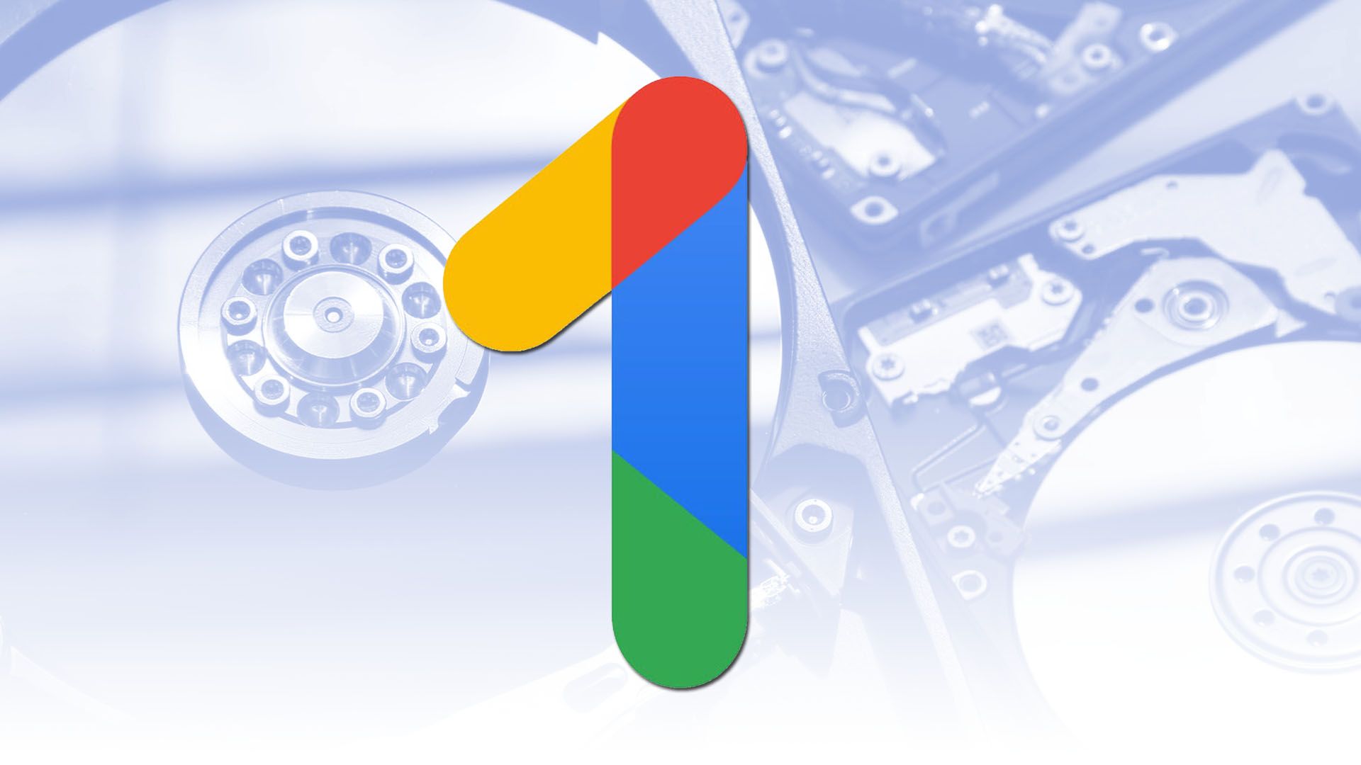 Logo Google One dengan drive di latar belakang