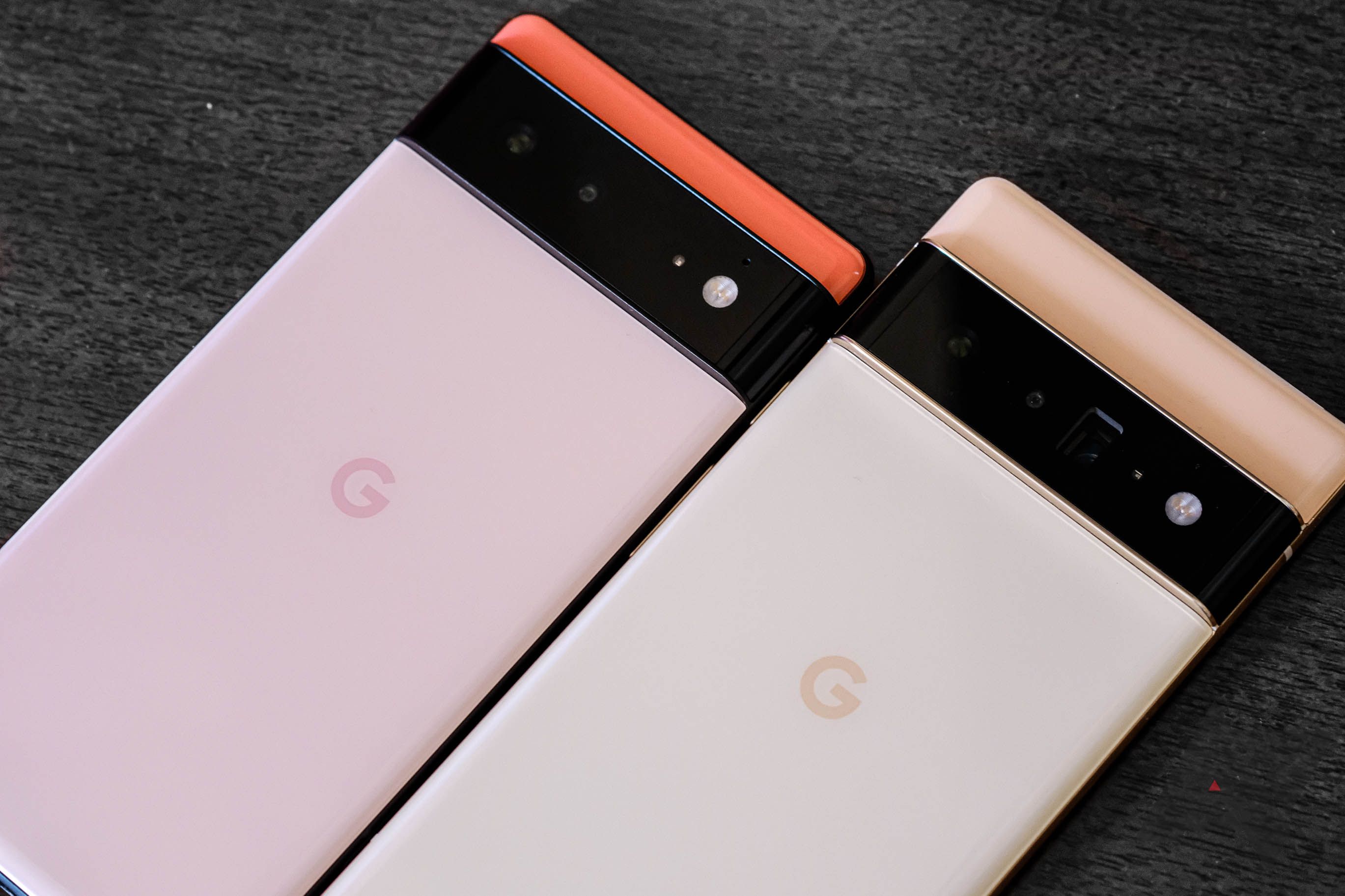 Pixel 6 or Pixel 6 Pro? Some real-world guidance that might