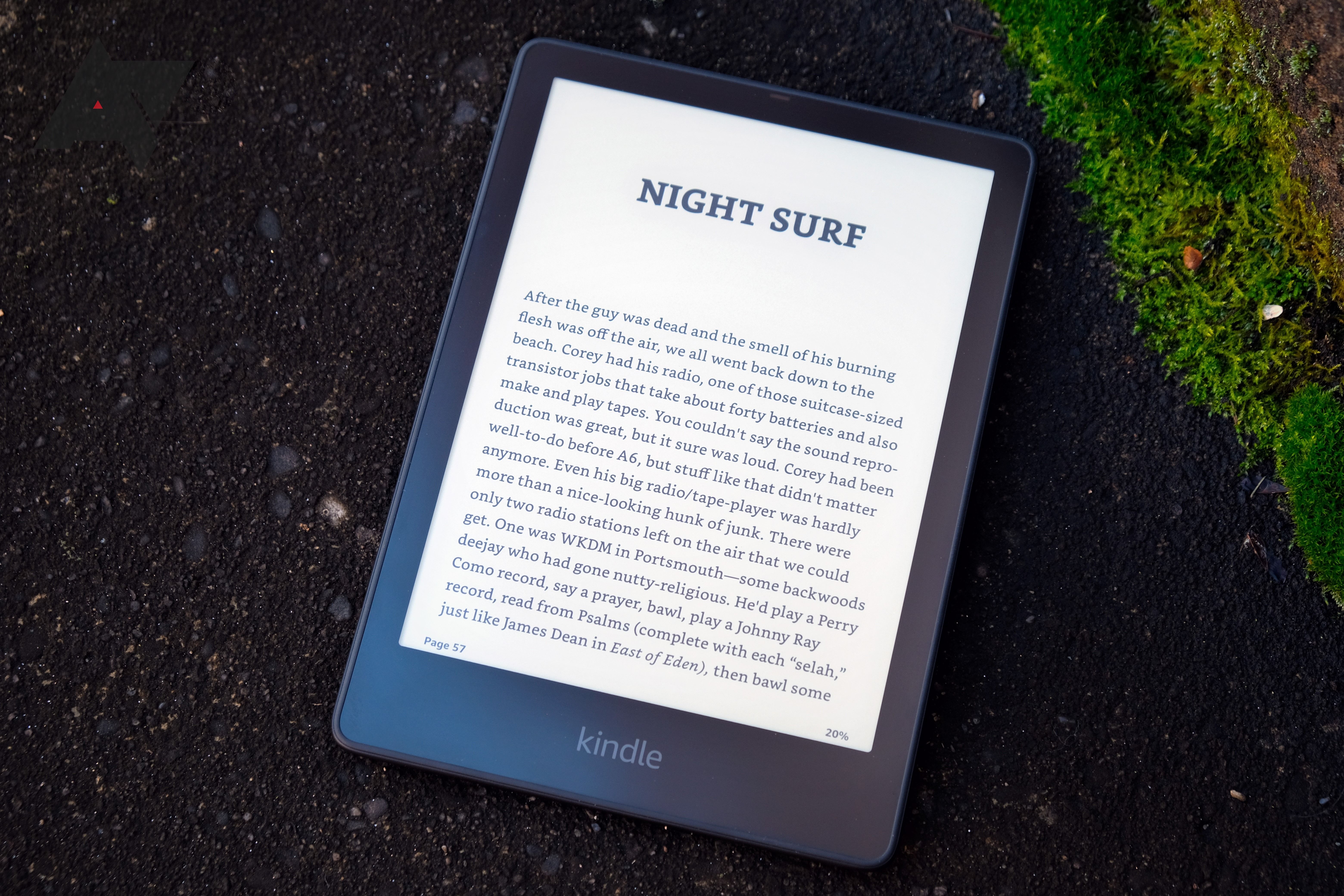 Kindle Paperwhite Signature Edition review closing top w