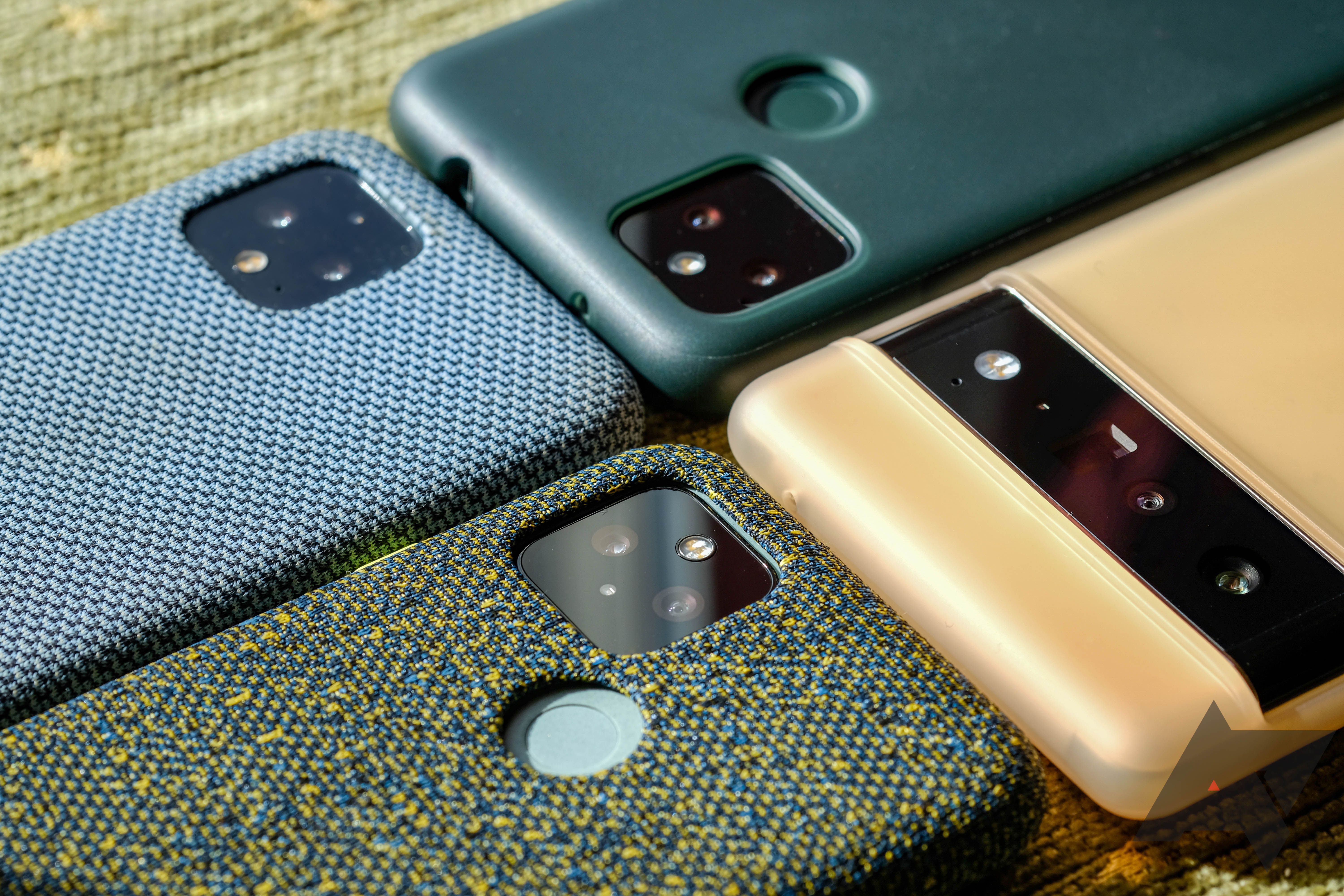 Pixel fabric cases (4)