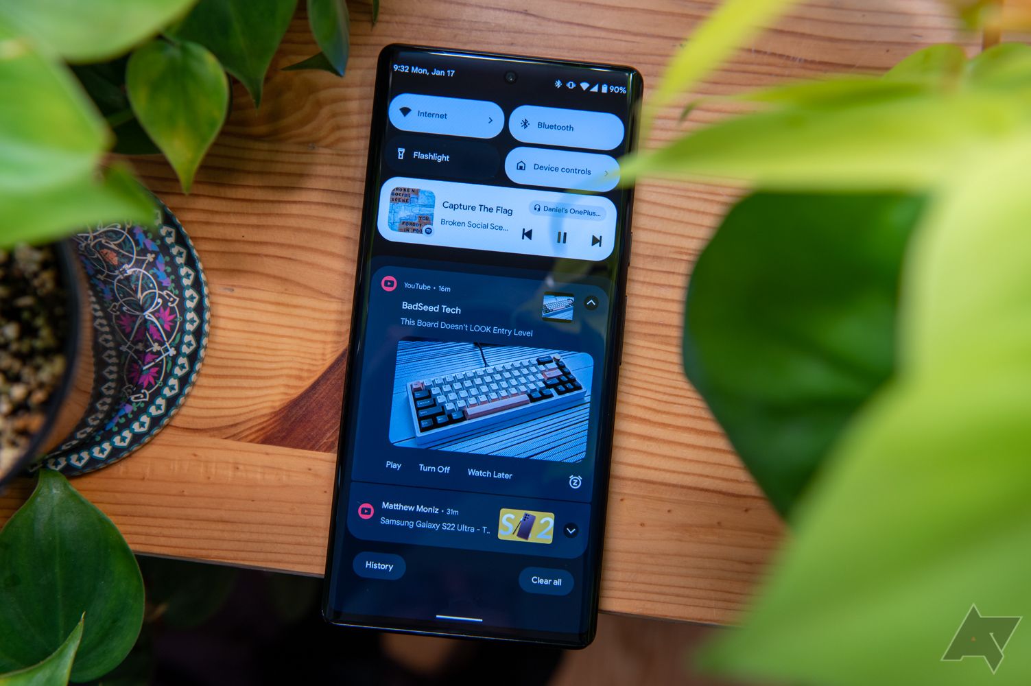 Android 15 may finally allow you to force dark mode in any app
