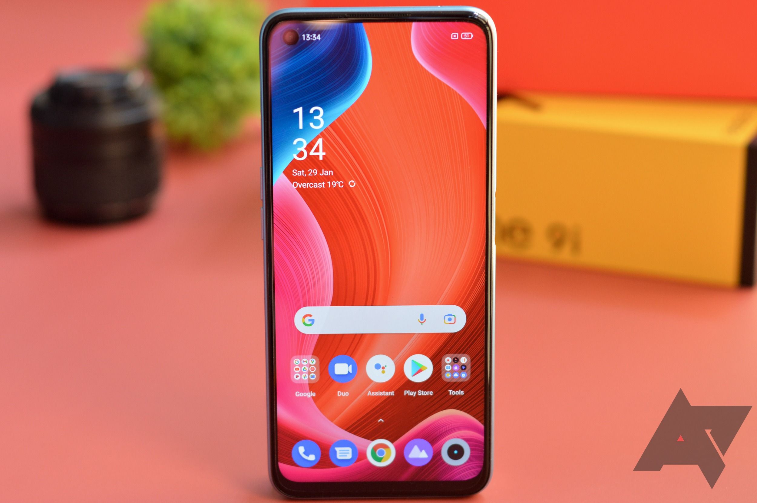 Realme 9i quick review: Fresh looks, good specifications make it appealing
