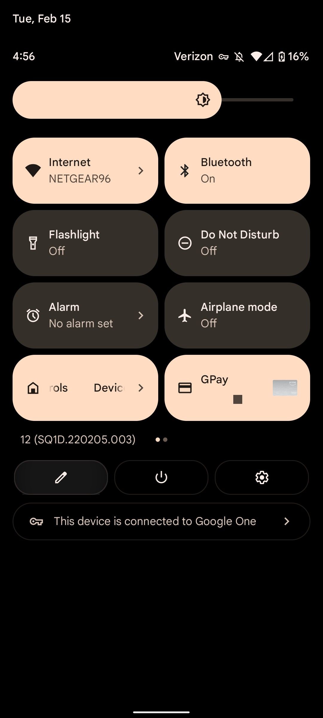 الإعدادات السريعة اسحب لأسفل مرتين