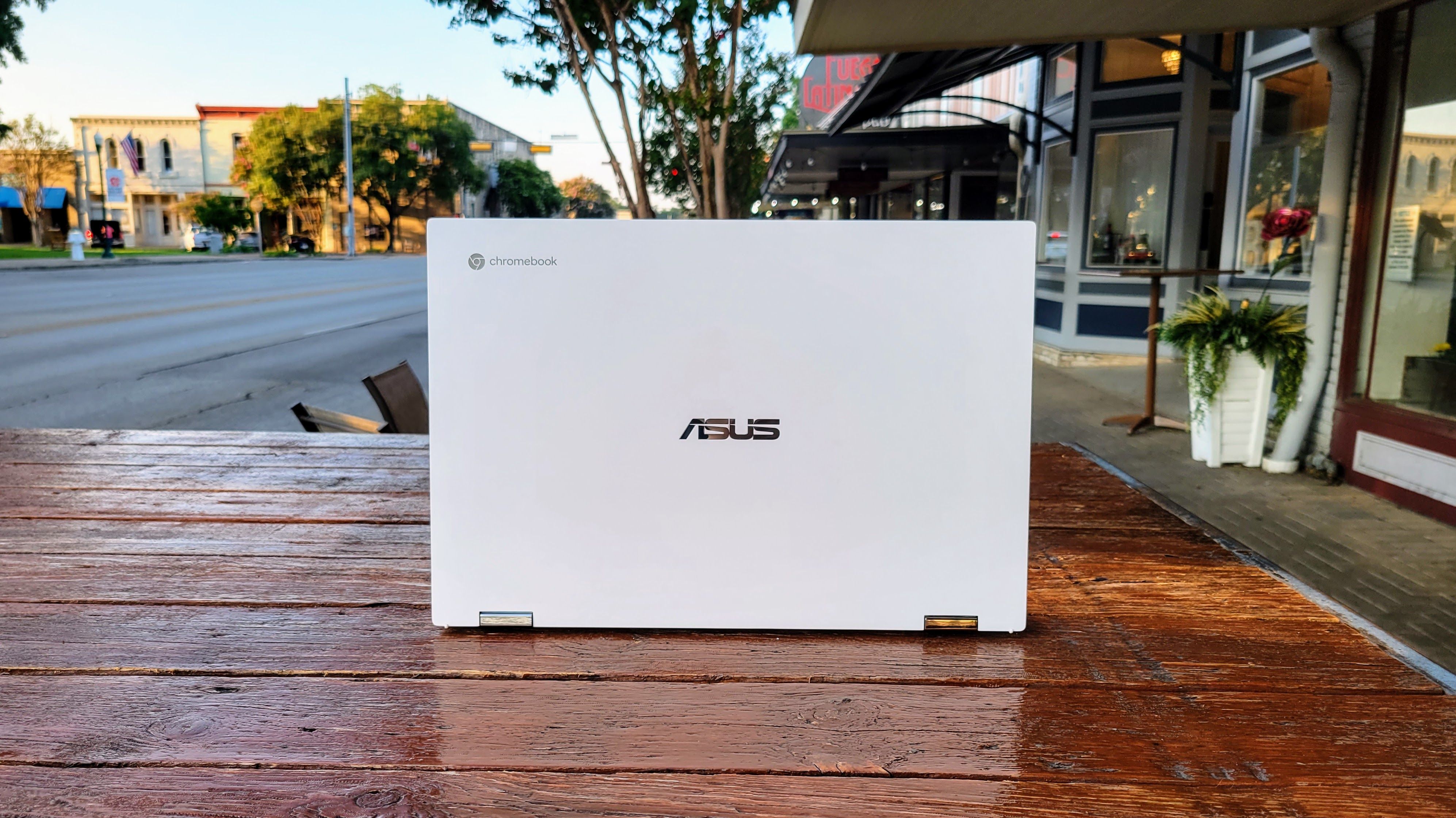 Asus Chromebook Flip C536