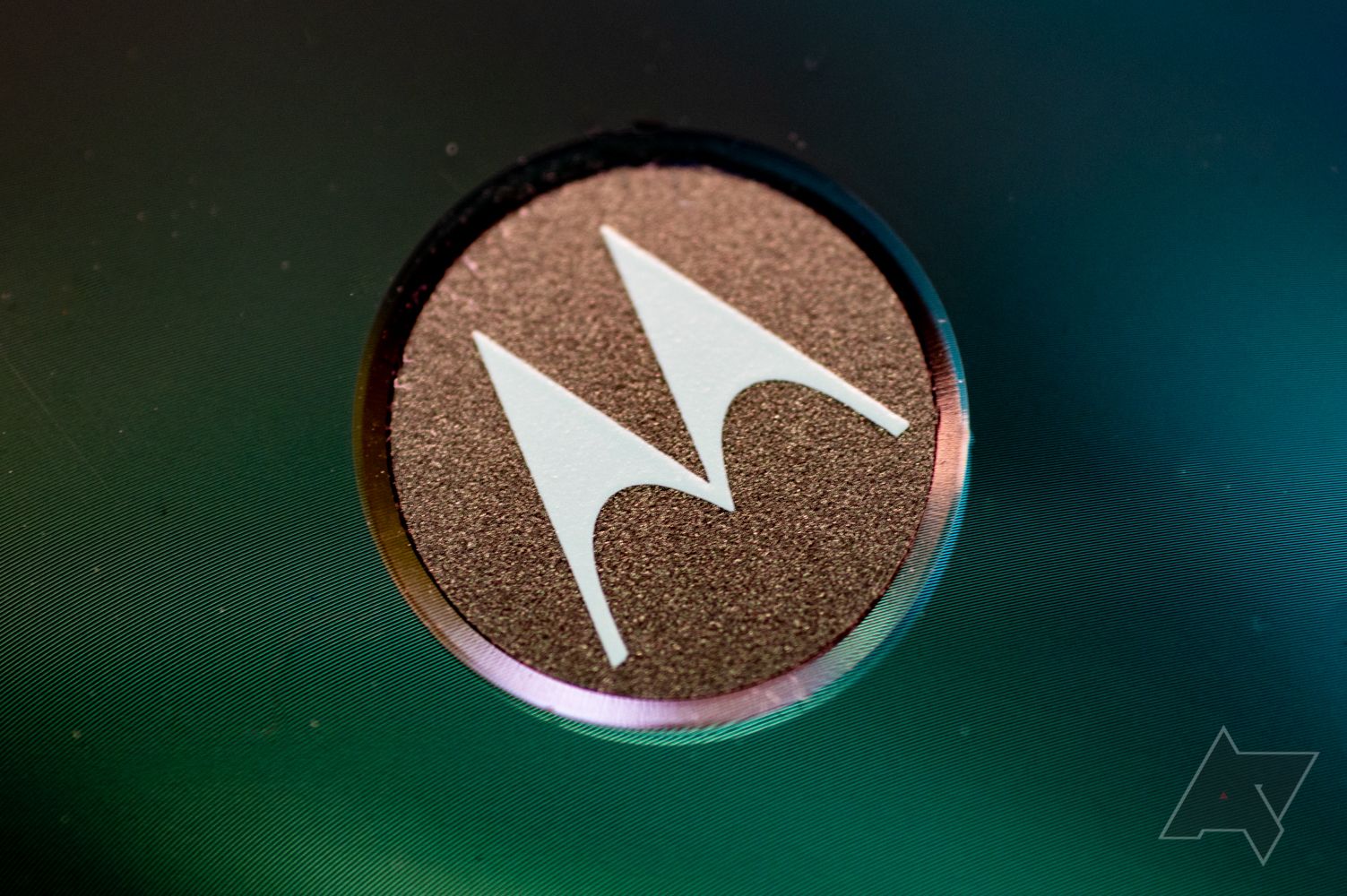 Motorola's upcoming 200MP flagship teases its big image sensor