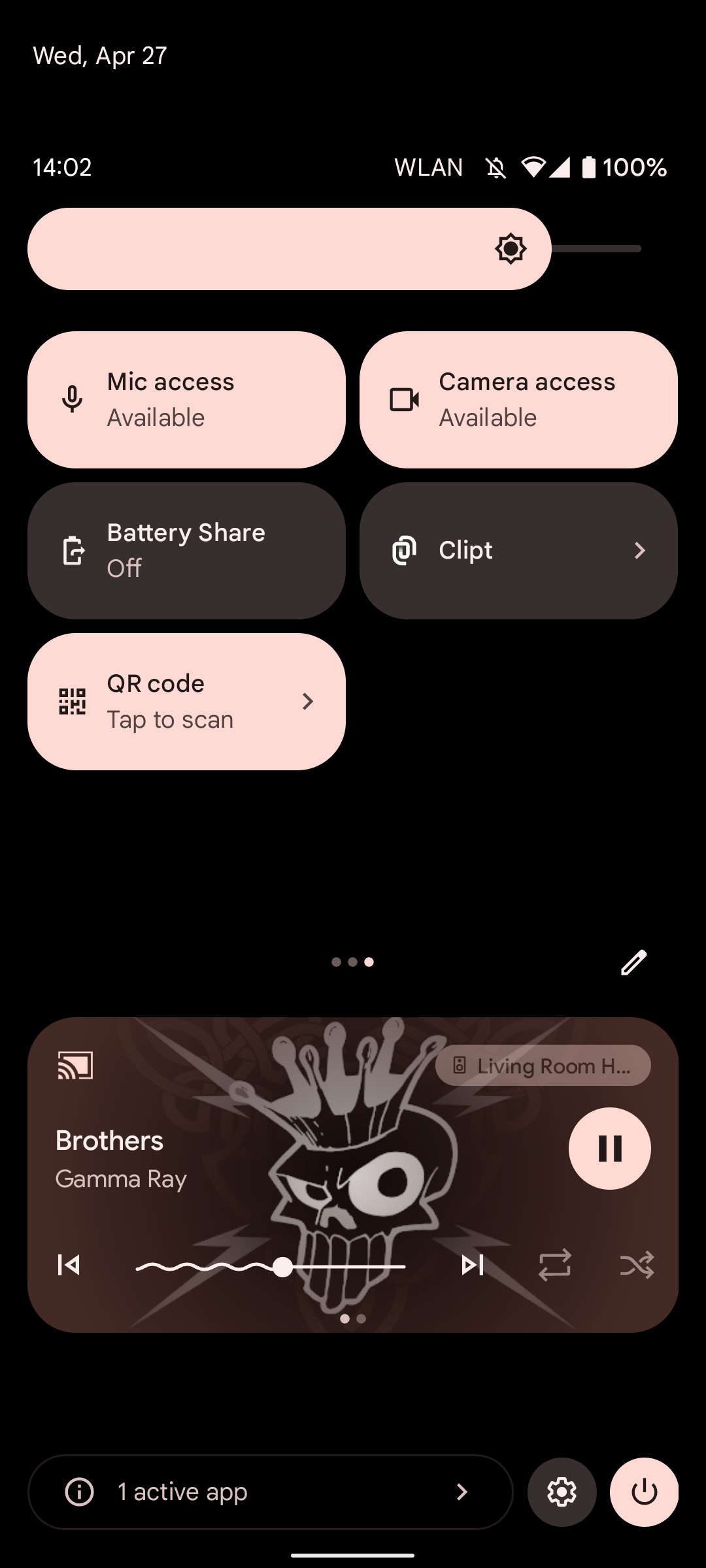 Android 13 Beta 1's QR code scanner quick settings toggle
