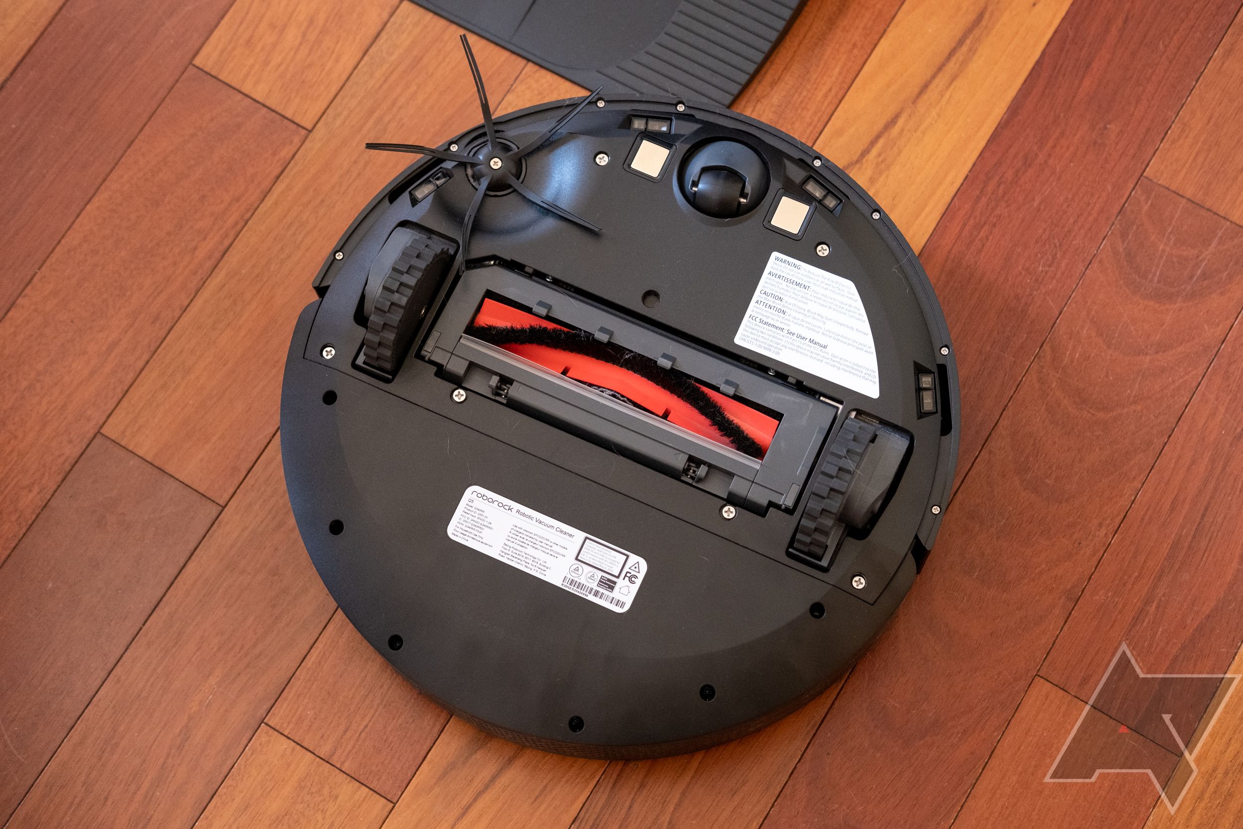  roborock Q5 Robot Vacuum Cleaner and Side Brush Bundle, Black
