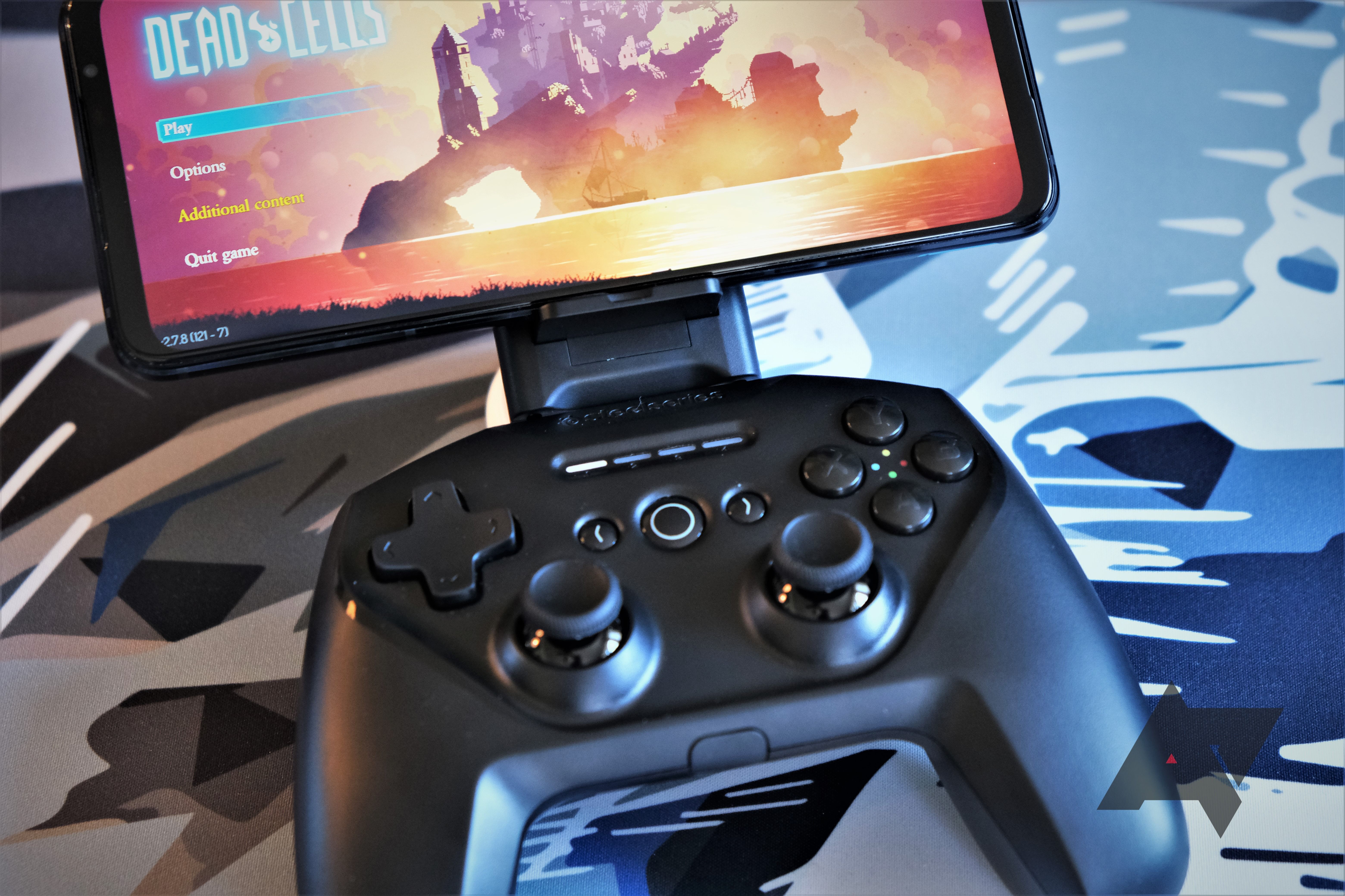 Use SteelSeries Stratus + Hands-on Clip