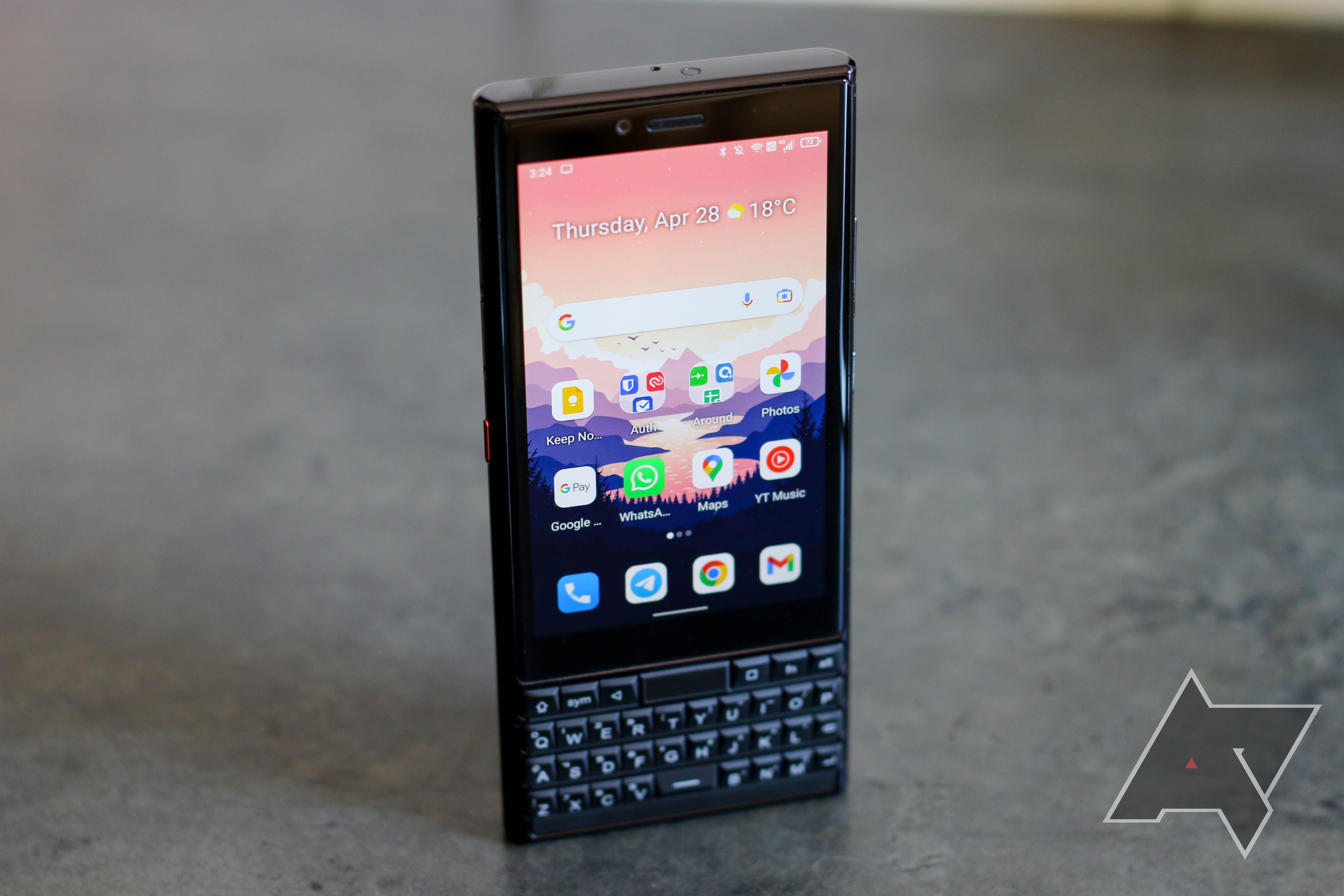 Unihertz Titan Slim Review: The BlackBerry I never had