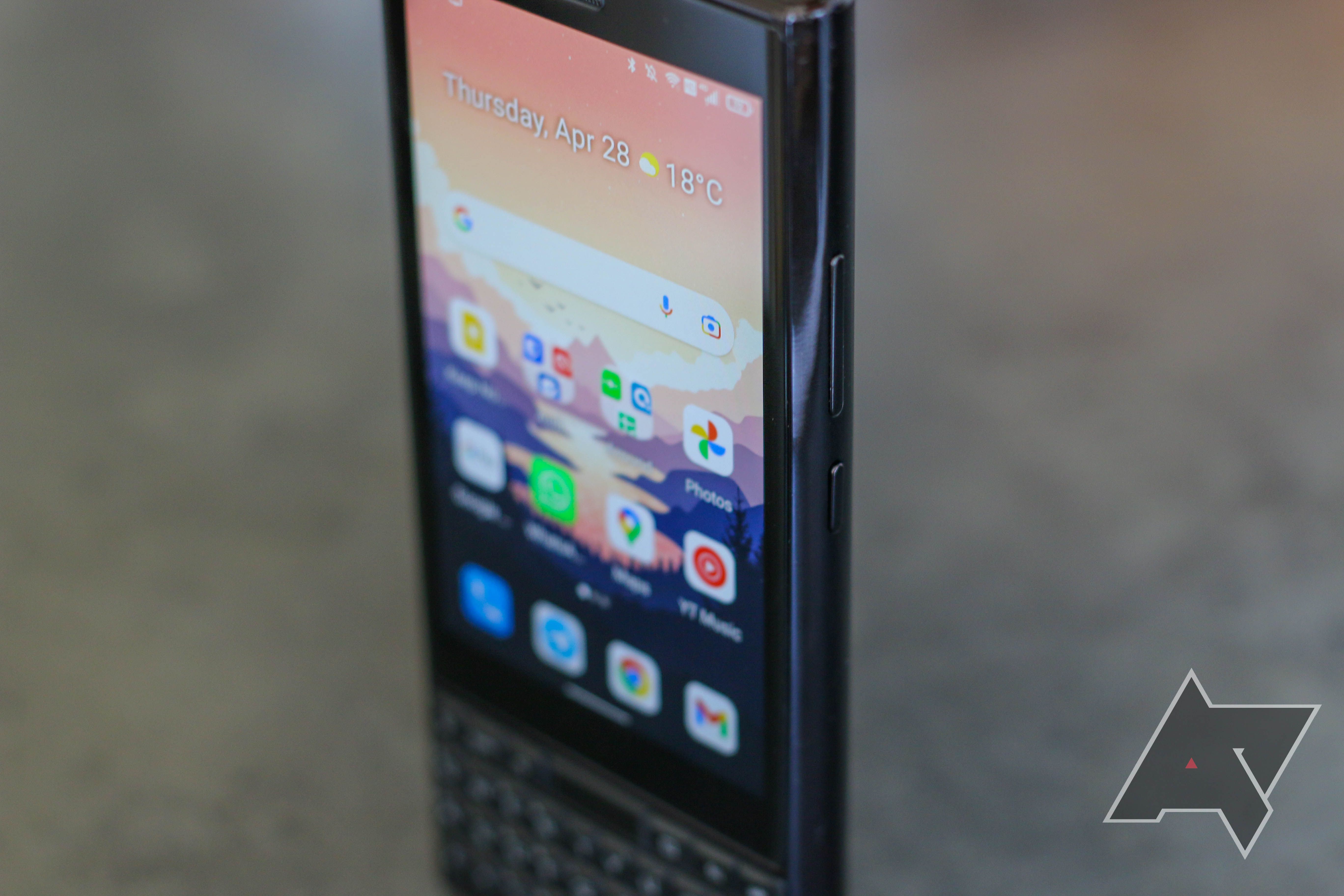 Unihertz Titan Slim – A Worthy BlackBerry Successor? [Review] – G Style  Magazine