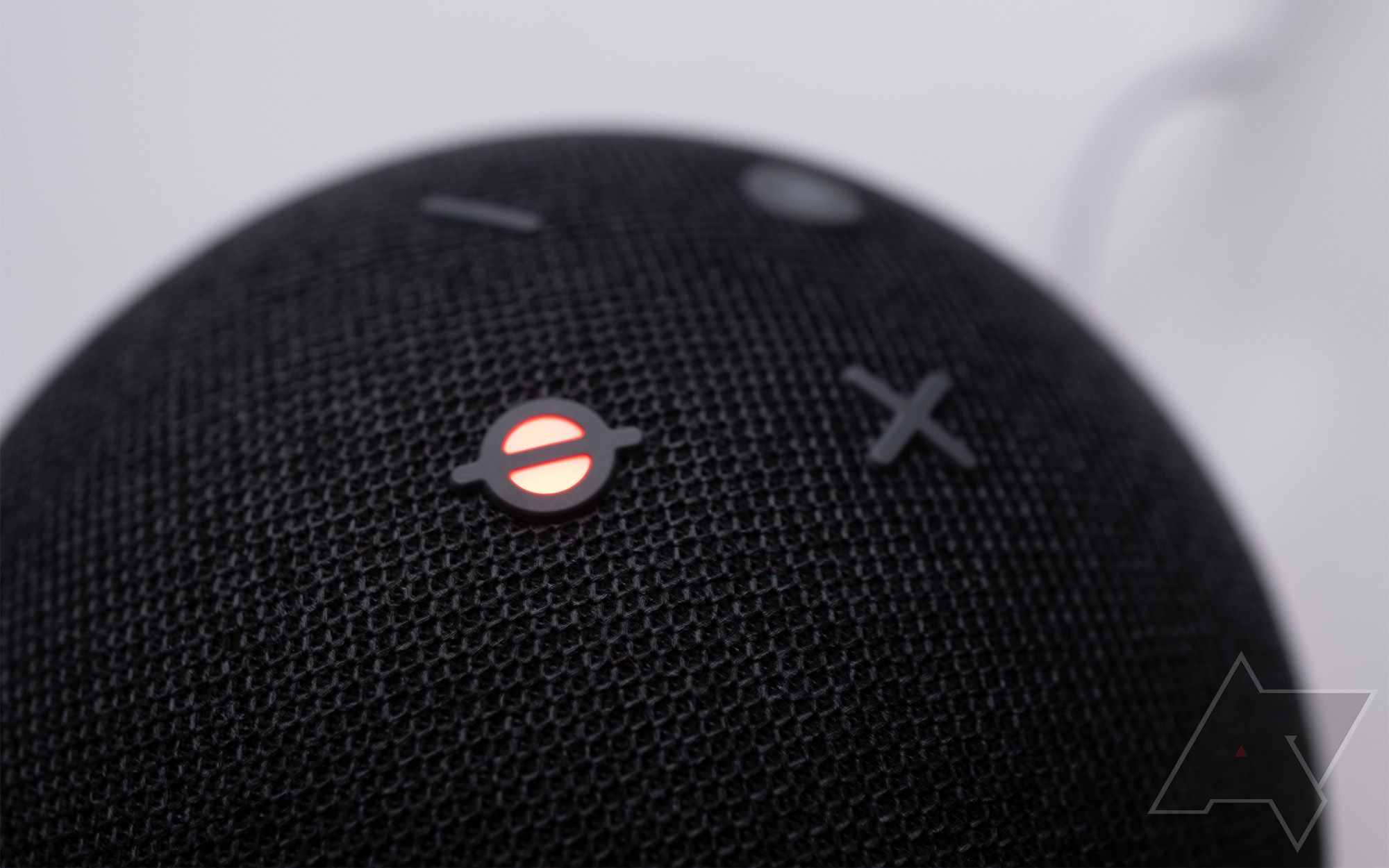 Amazon Echo Dot 4th gen - buttons 2