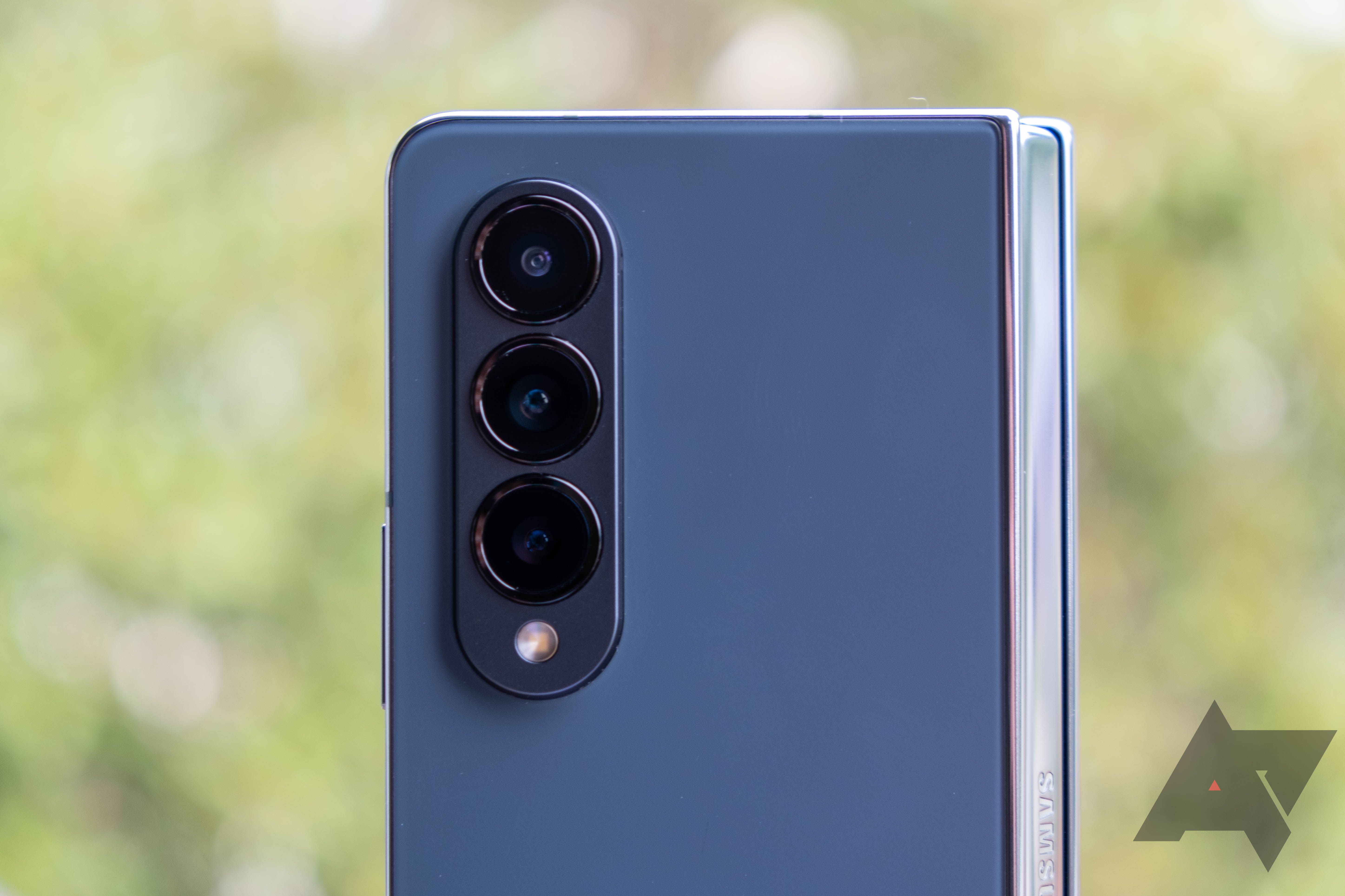 The Galaxy Z Fold 4 now supports Samsung's best camera app