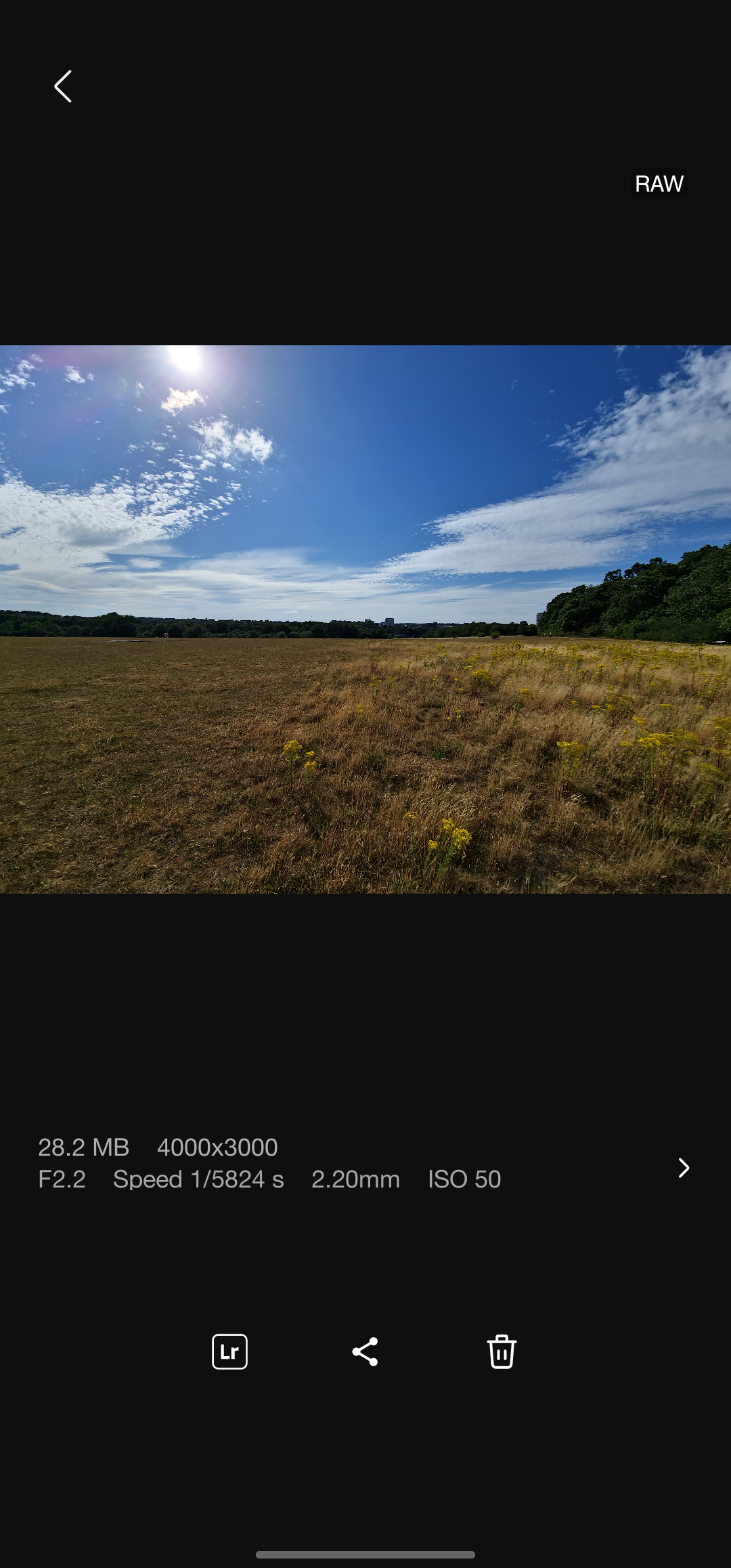 Screenshot_20220812_132949_Expert RAW