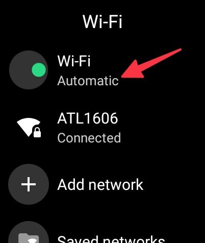 Wi-Fi automatic status in a Wear OS watch.