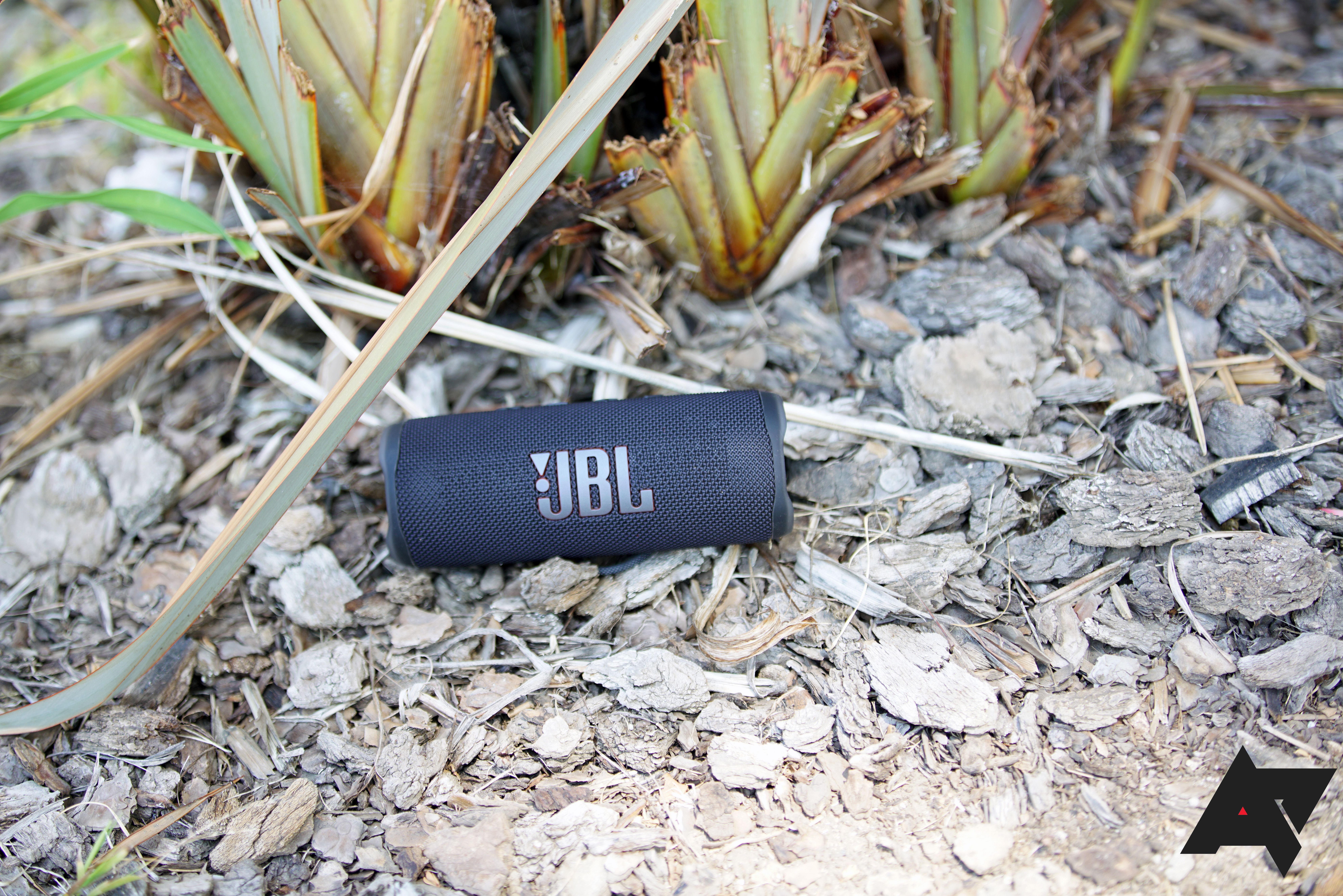 Android-Police---JBL-Flip-6-Review---9-12-2022-Photo-8-2