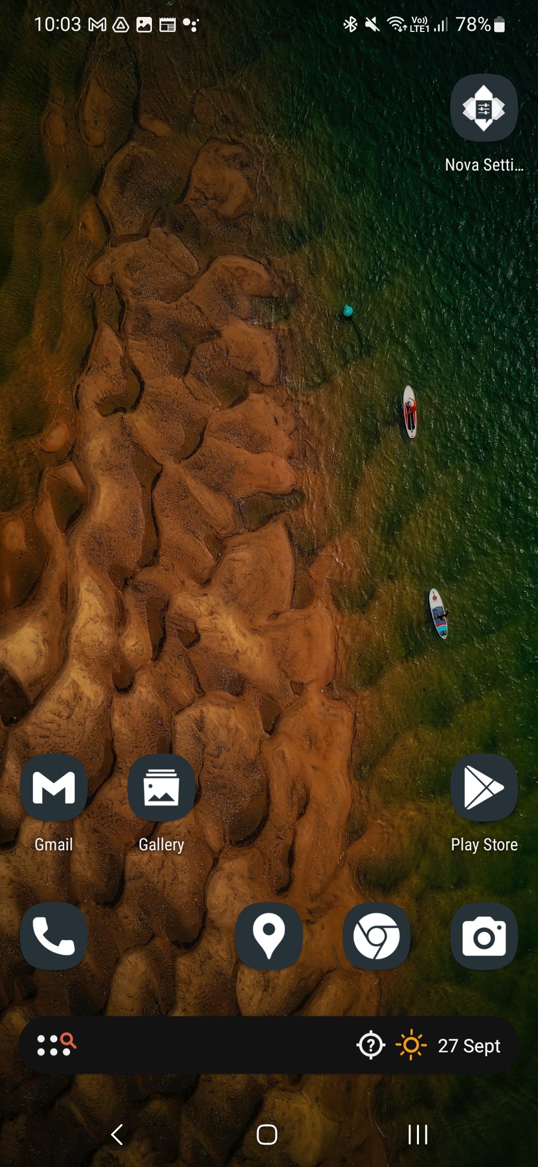 Nova launcher home screen with icon pack applied