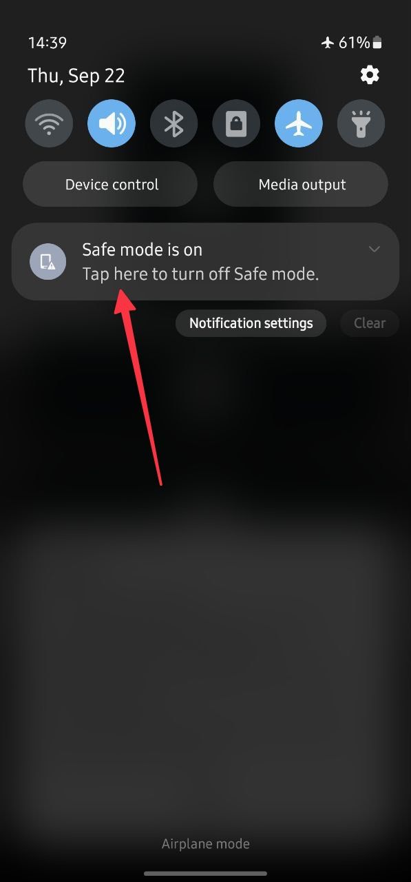 Turn off safe mode on Android using the notification panel 1