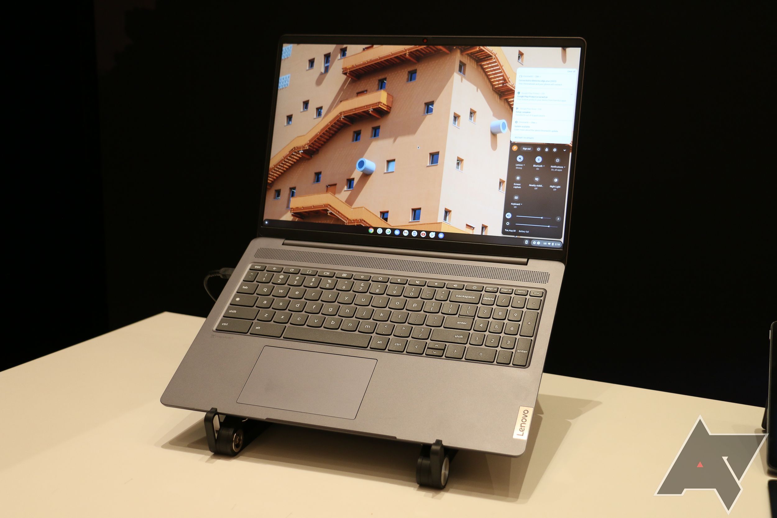 Lenovo IdeaPad 5i Chromebook 16-inch