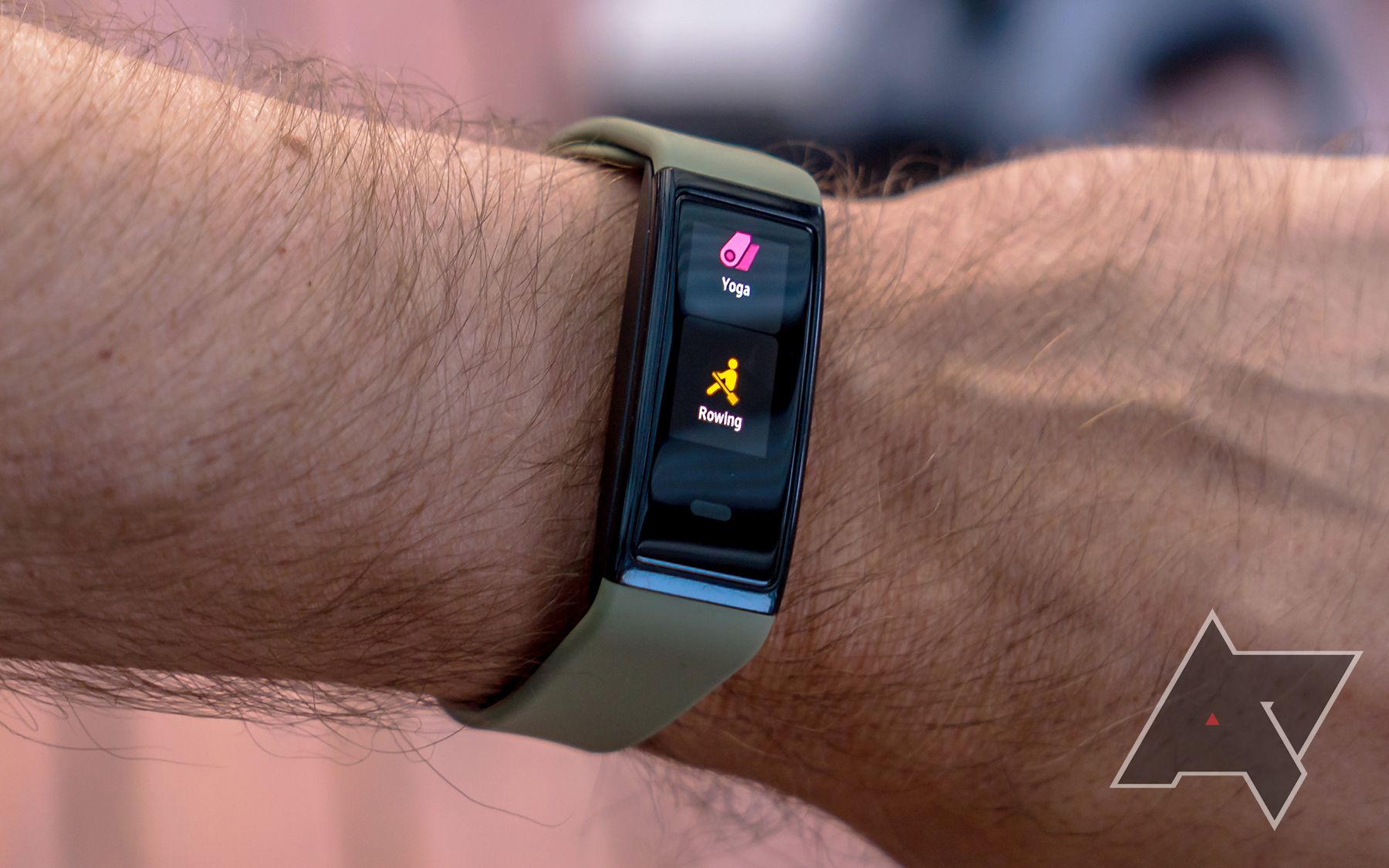 Halo View review: A lightweight fitness tracker tied to a deeper app
