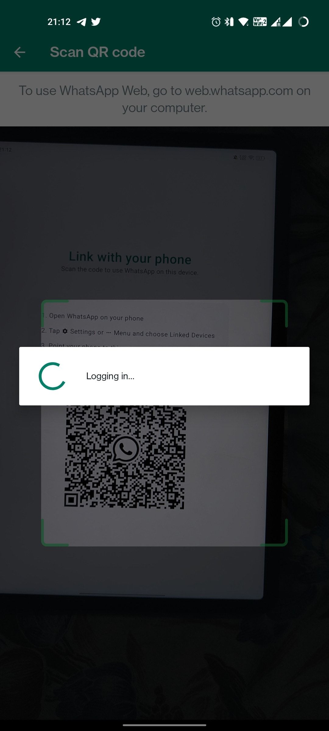 memindai kode QR Whatsapp di tablet