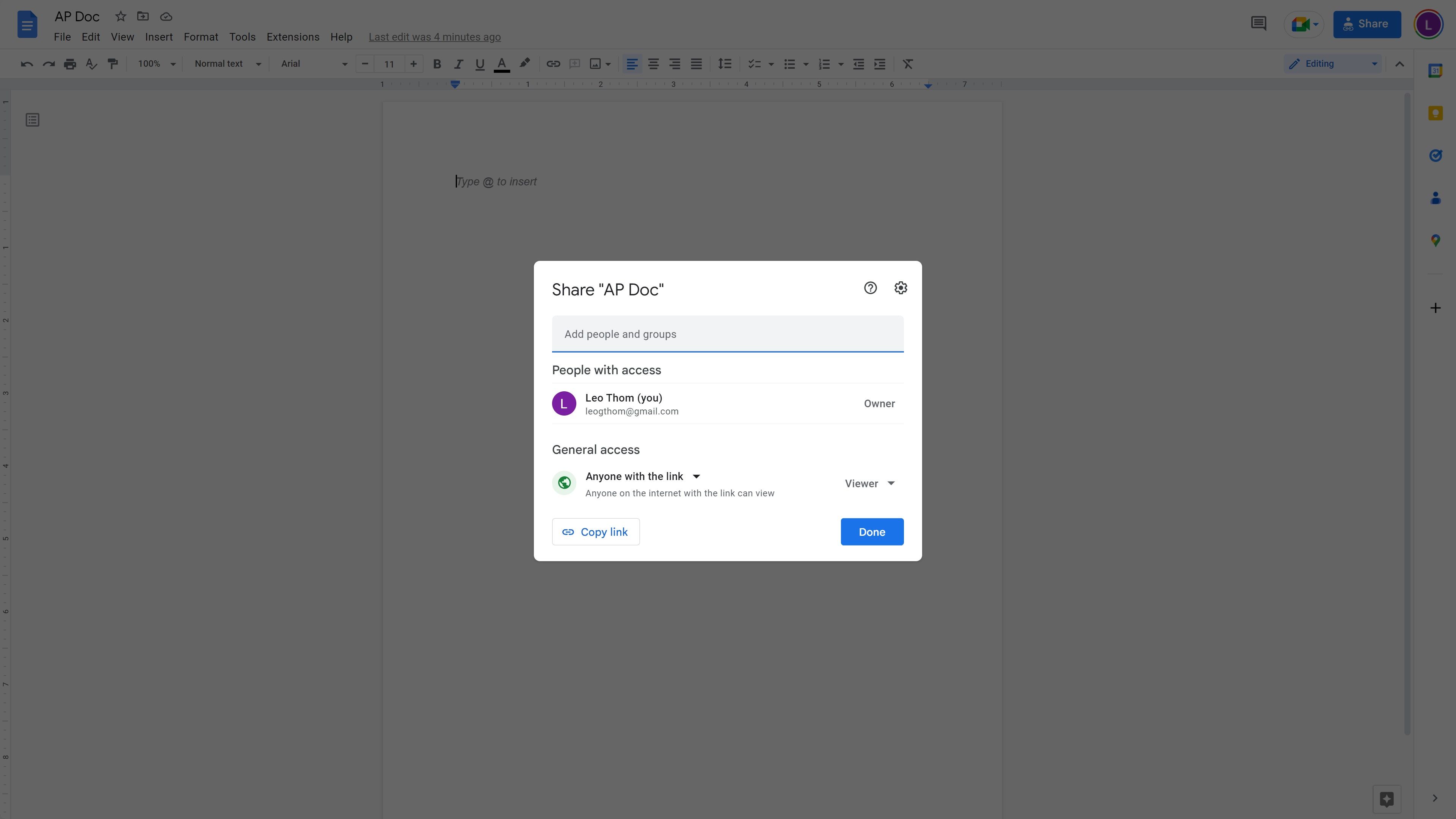 Cuplikan layar menunjukkan pop-up pengaturan berbagi untuk dokumen kosong di Google Docs.