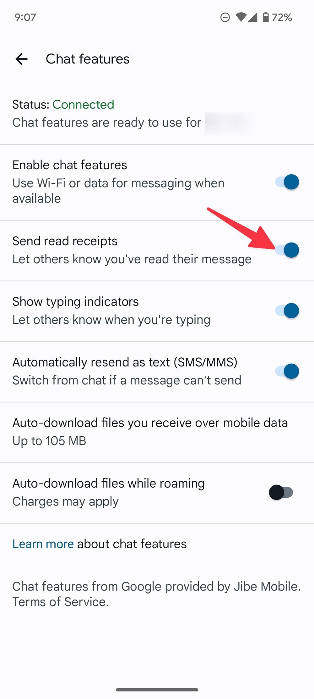 Screenshot of Google Messages Chat Features, with an arrow indicating the toggle switch to enable 'Send Read Receipts.'