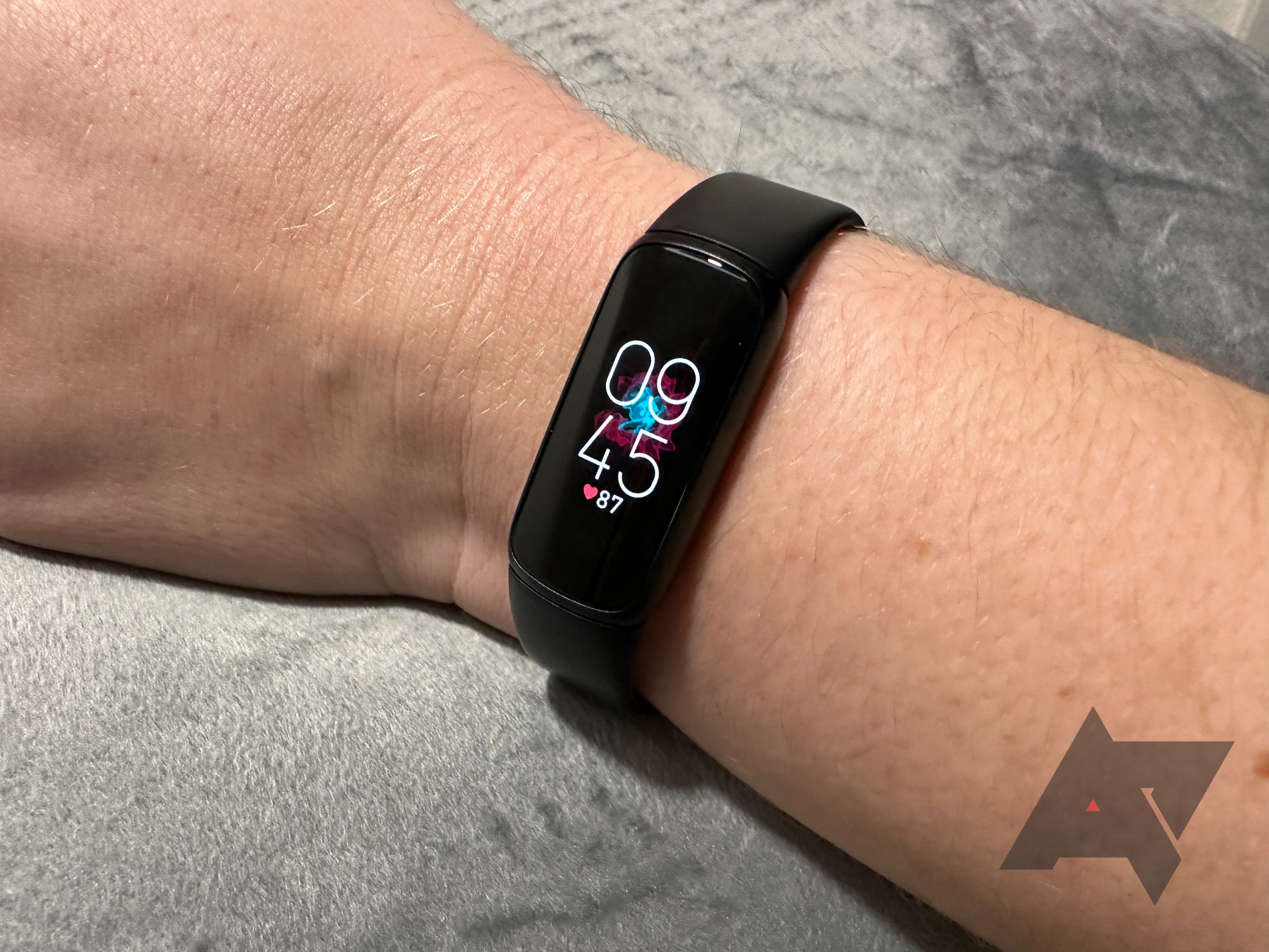 fitbit-luxe-screen